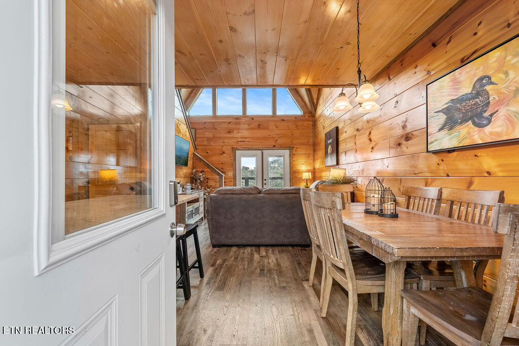 2111 Eagle Feather Drive Sevierville TN 37876