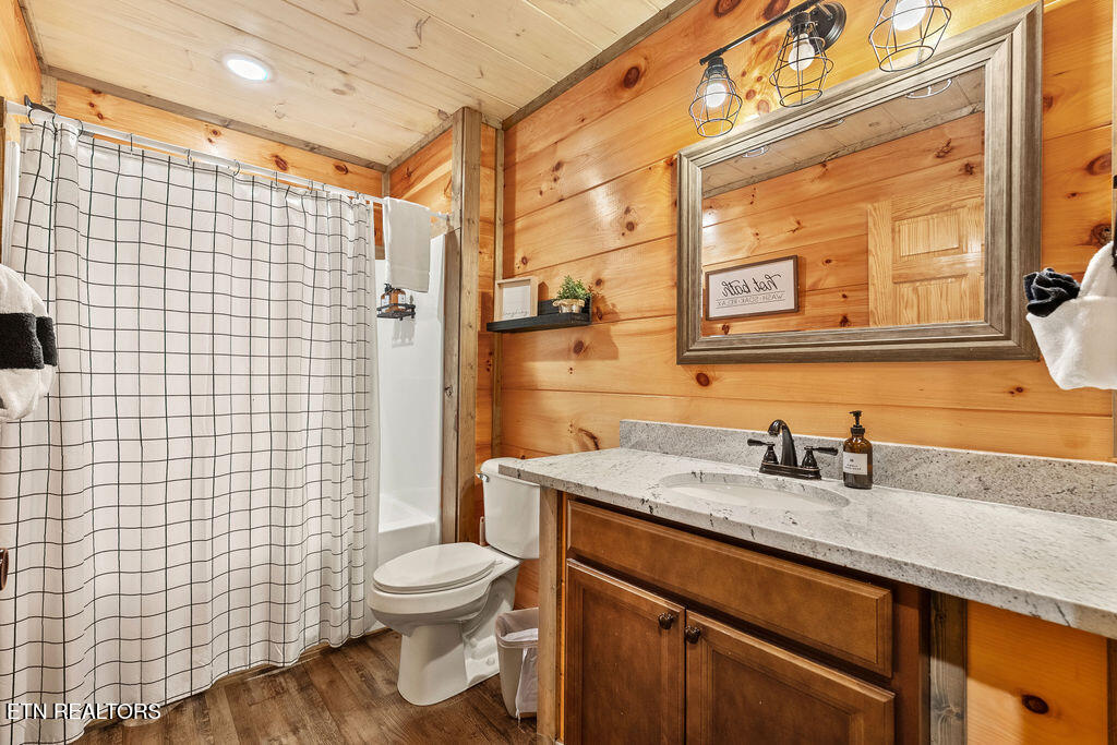 2111 Eagle Feather Drive Sevierville TN 37876