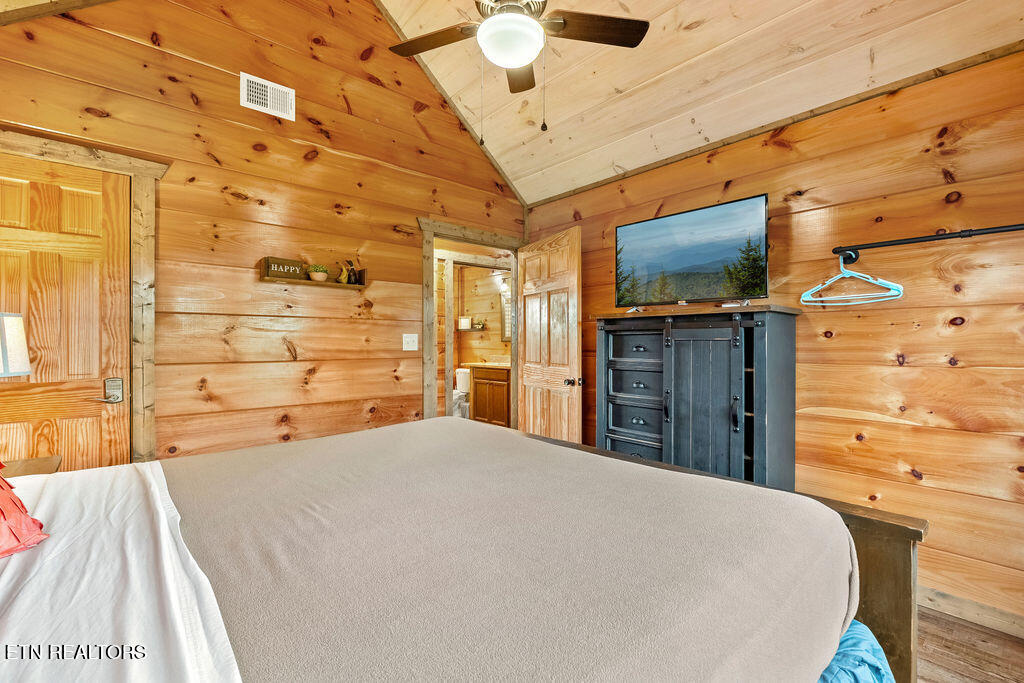2111 Eagle Feather Drive Sevierville TN 37876