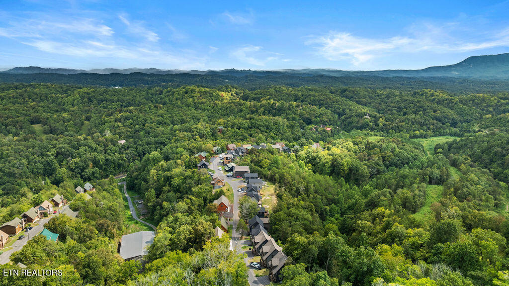 2111 Eagle Feather Drive Sevierville TN 37876