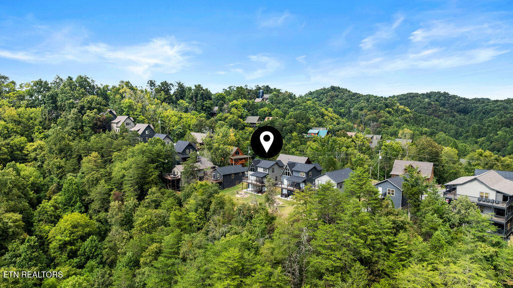2111 Eagle Feather Drive Sevierville TN 37876