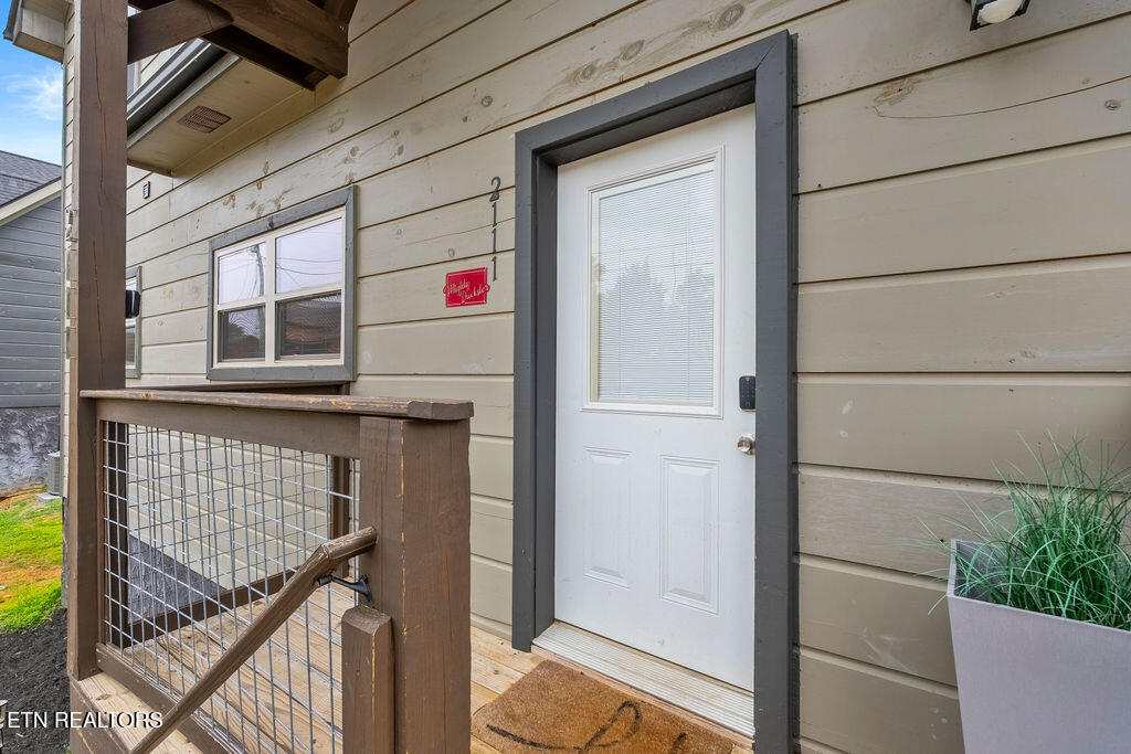 2111 Eagle Feather Drive Sevierville TN 37876
