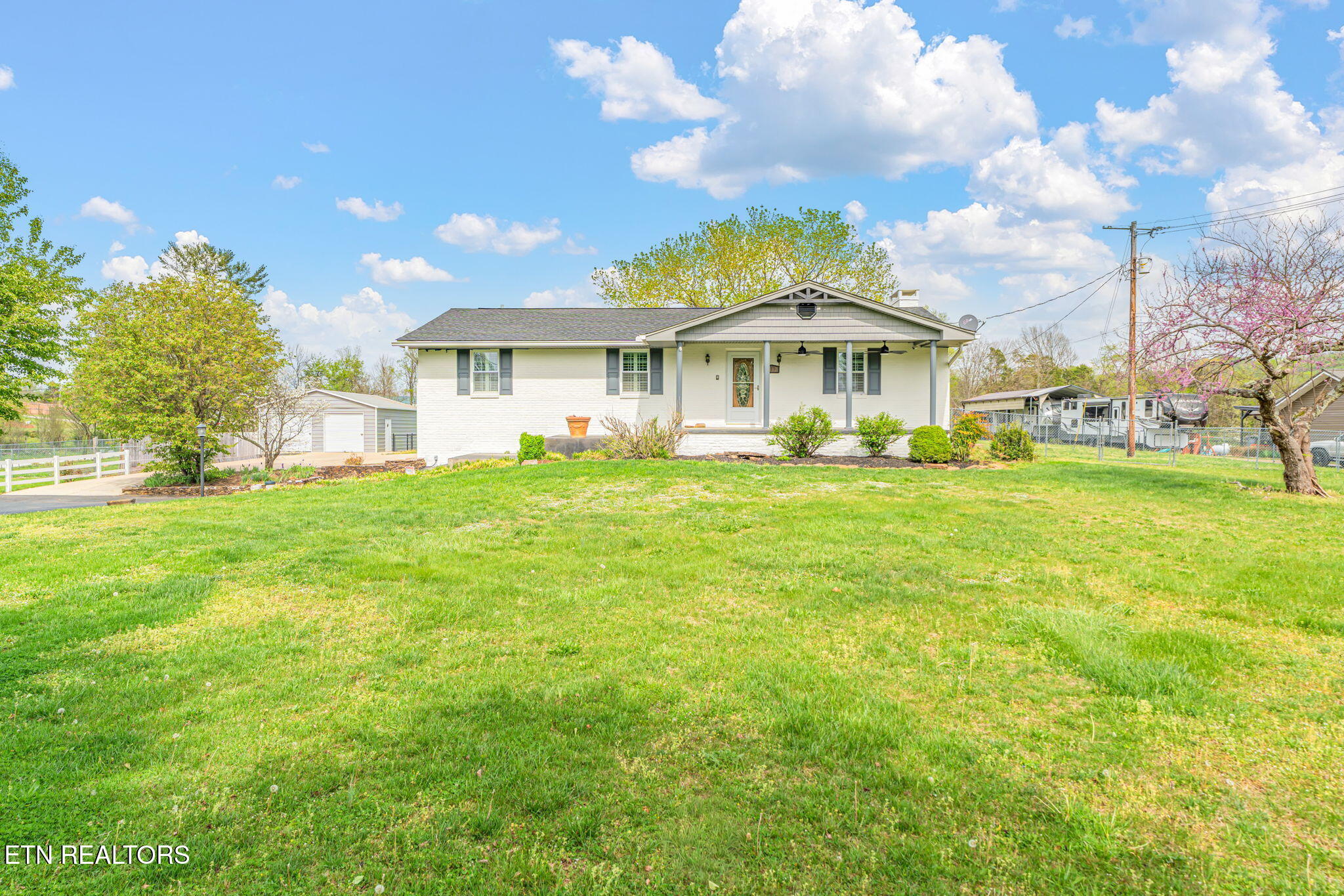7112 Weaver Road Powell TN 37849