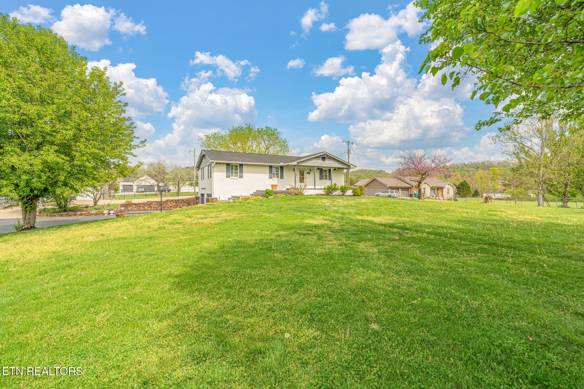 7112 Weaver Road Powell TN 37849
