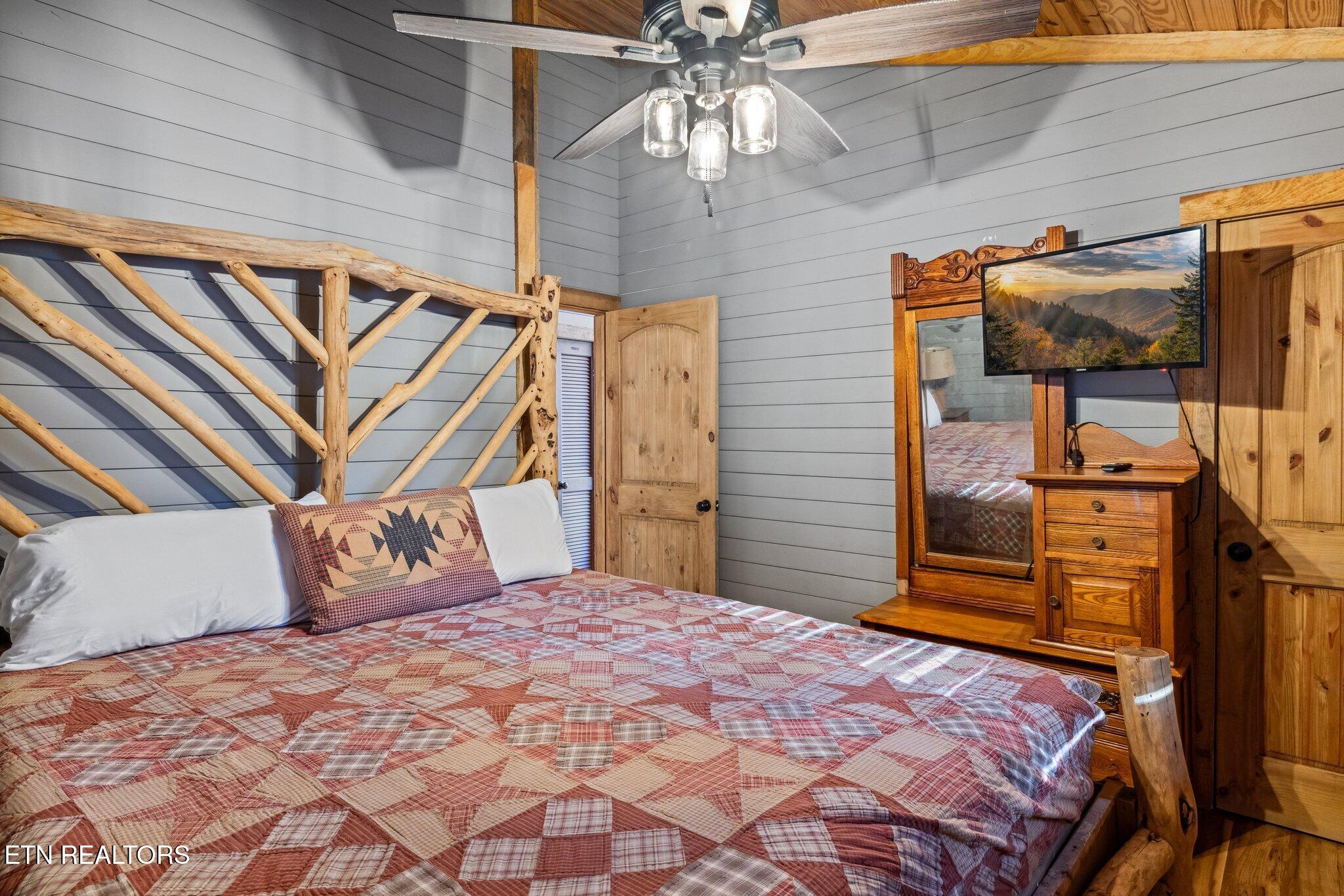 1536 Zurich Road Gatlinburg TN 37738