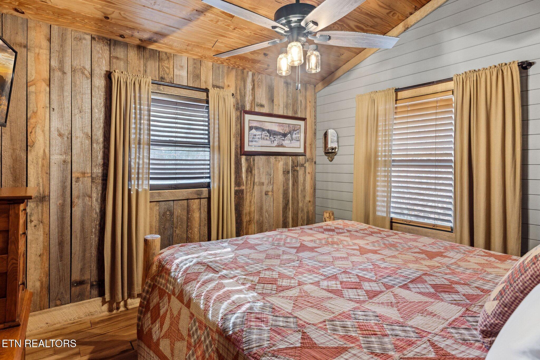 1536 Zurich Road Gatlinburg TN 37738