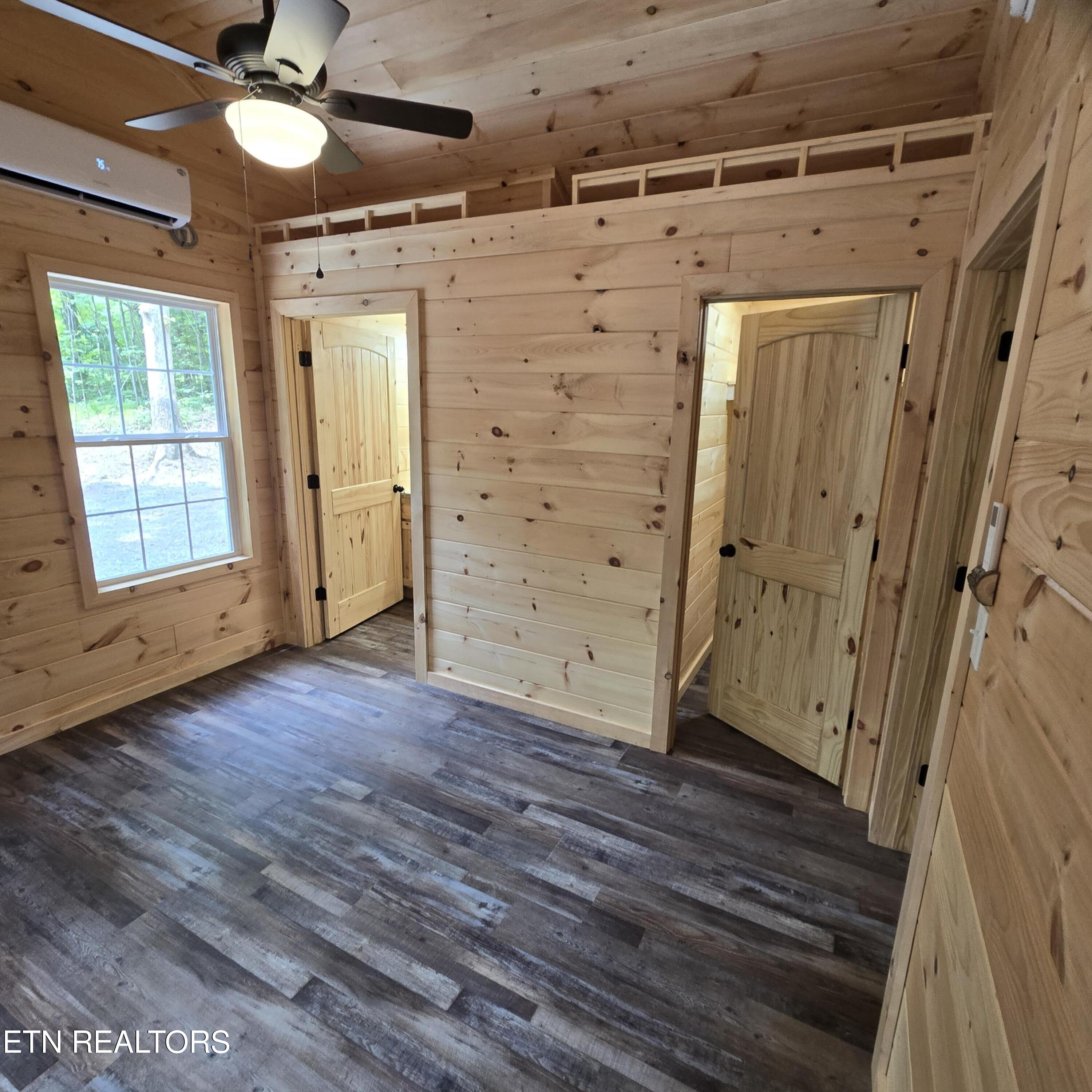 137 John Cox Road Deer Lodge TN 37726