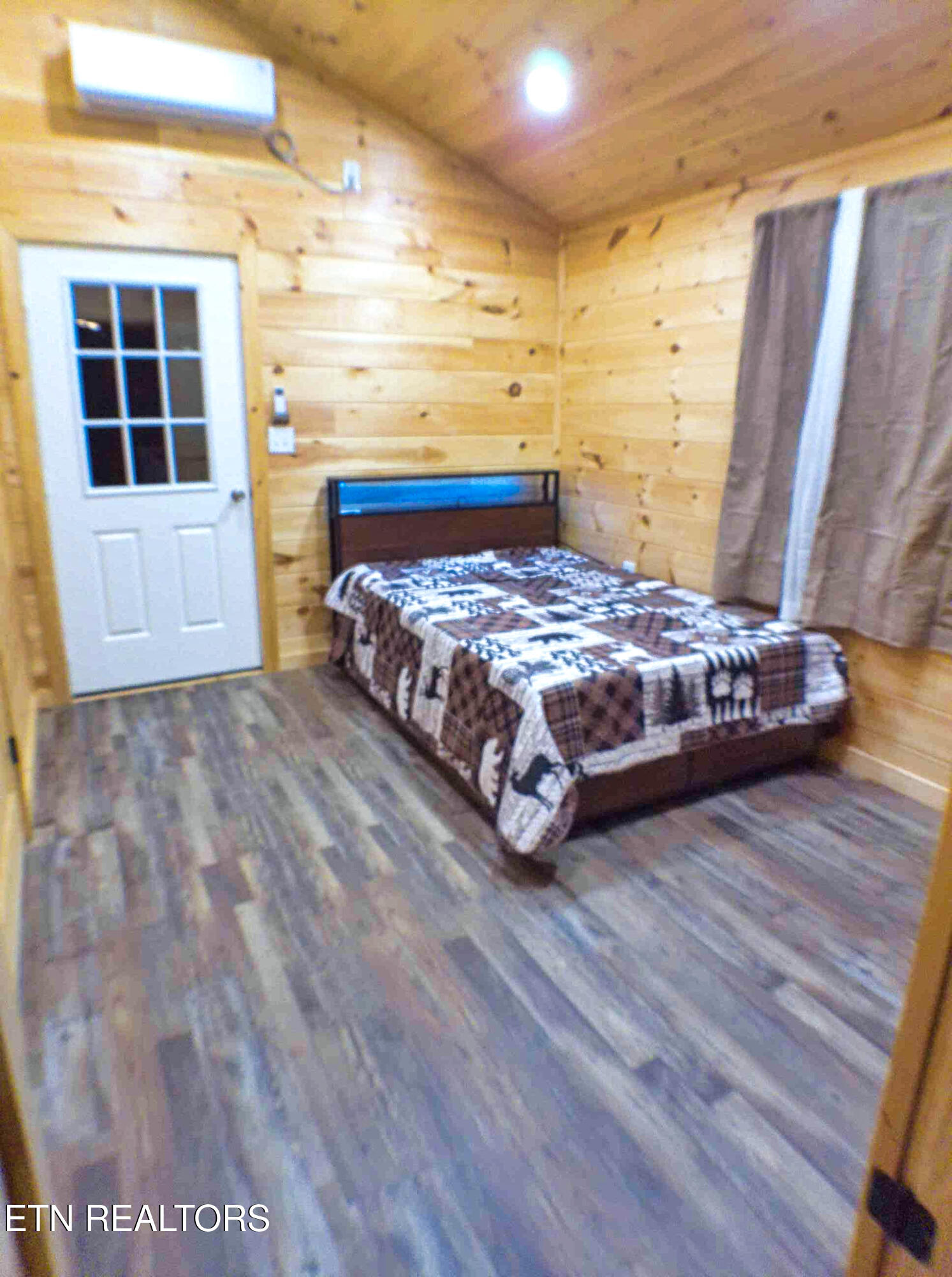 137 John Cox Road Deer Lodge TN 37726