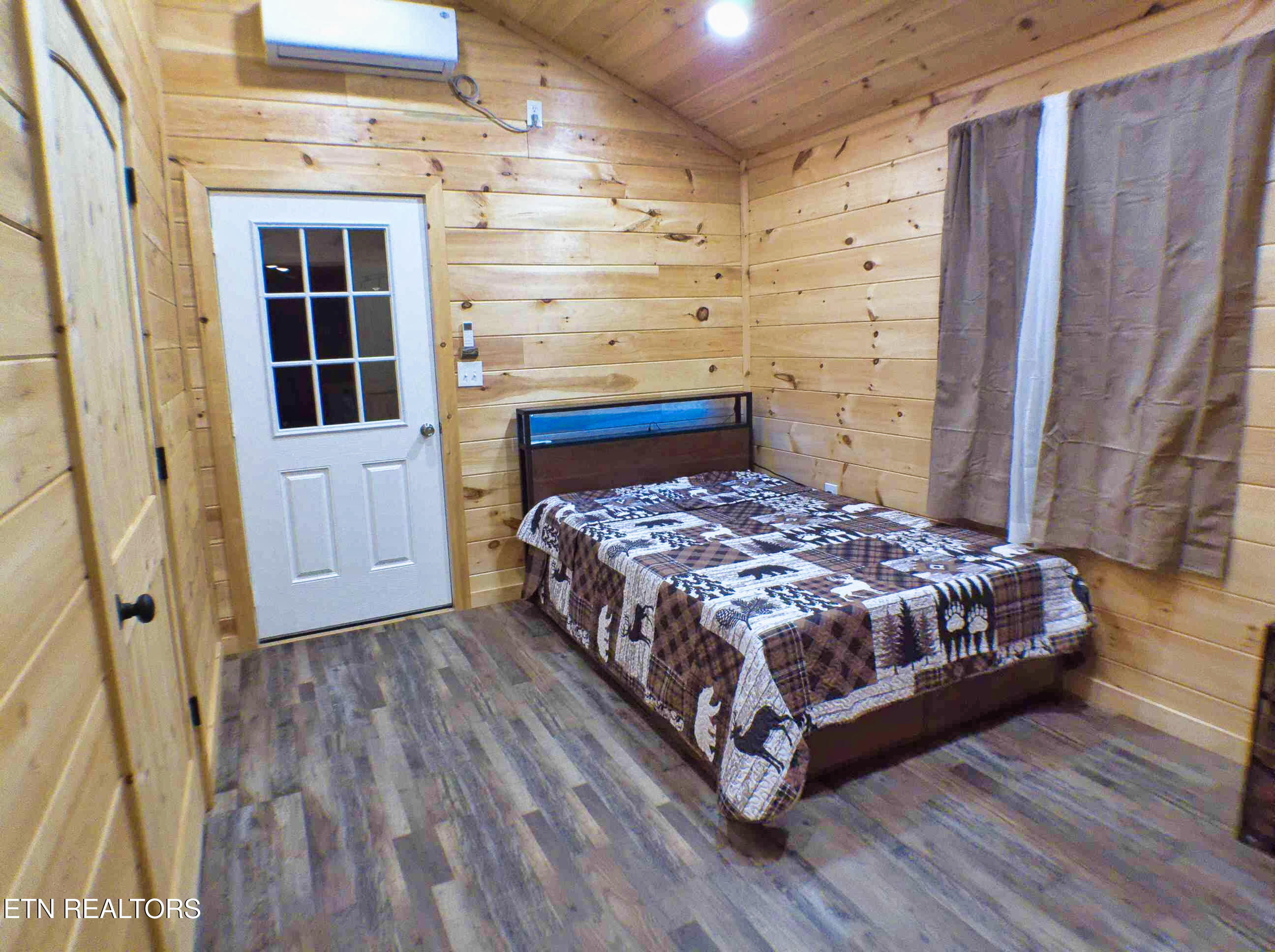 137 John Cox Road Deer Lodge TN 37726