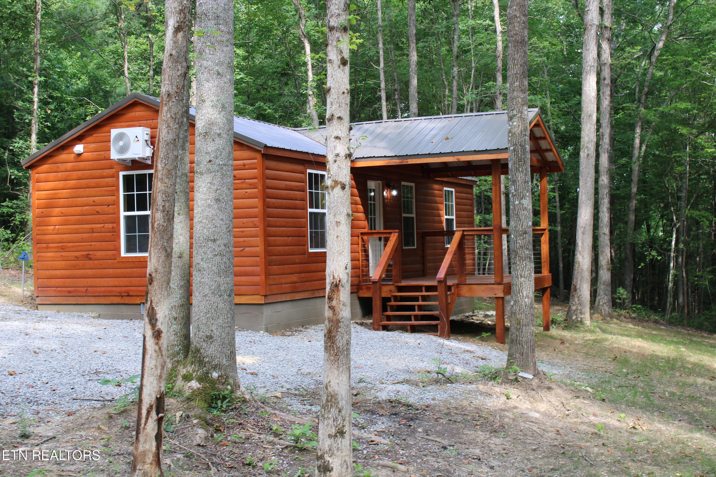 137 John Cox Road Deer Lodge TN 37726