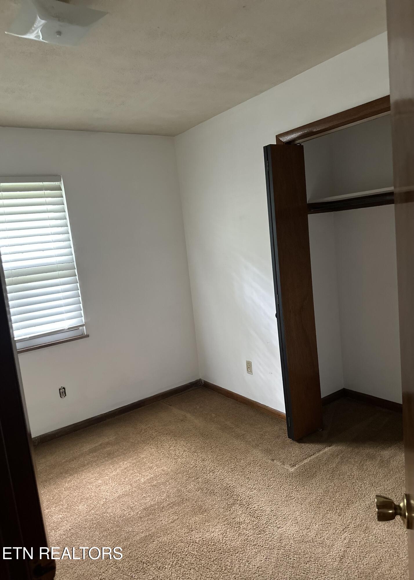 3206,3212 Wilderness Road Knoxville TN 37917