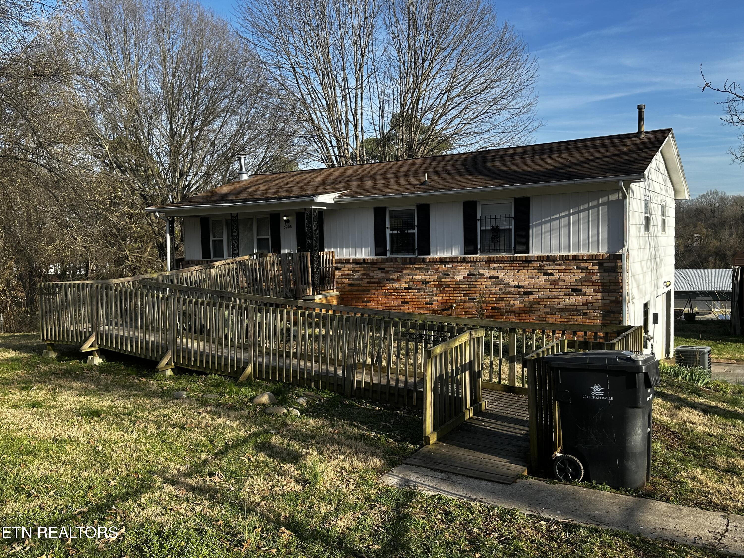 3206,3212 Wilderness Road Knoxville TN 37917