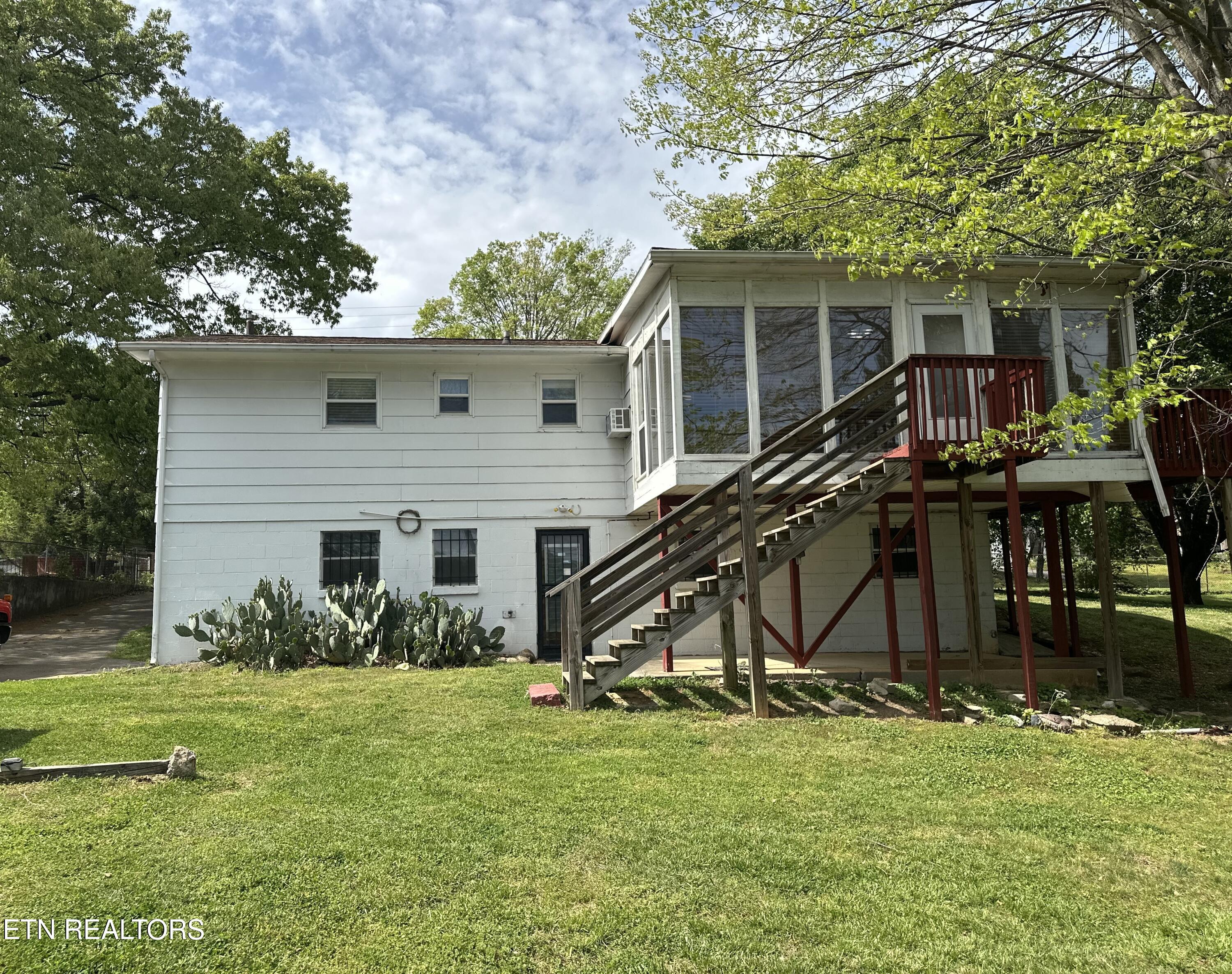 3206,3212 Wilderness Road Knoxville TN 37917