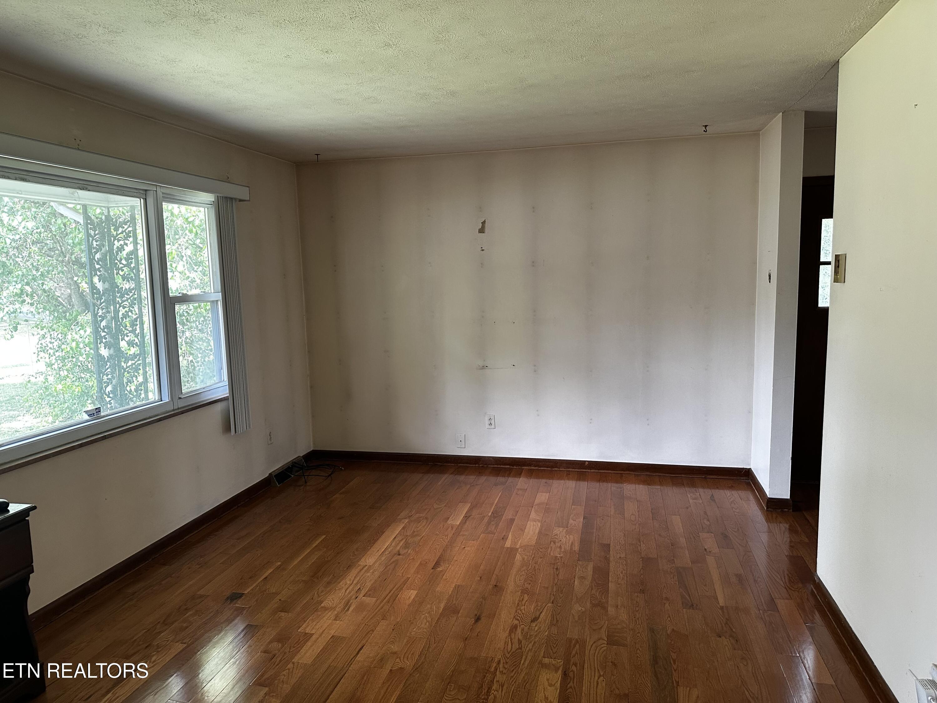 3206,3212 Wilderness Road Knoxville TN 37917