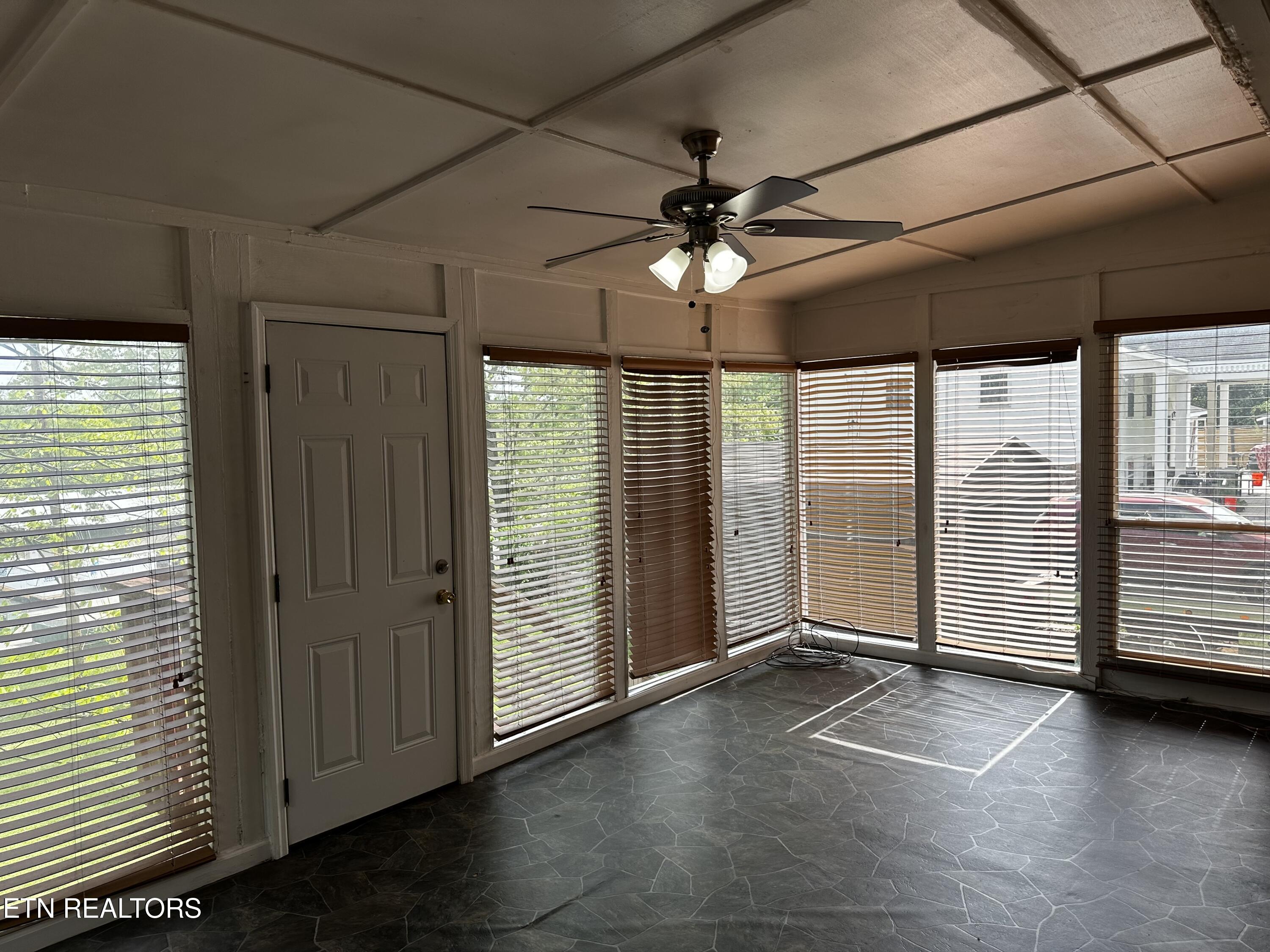 3206,3212 Wilderness Road Knoxville TN 37917