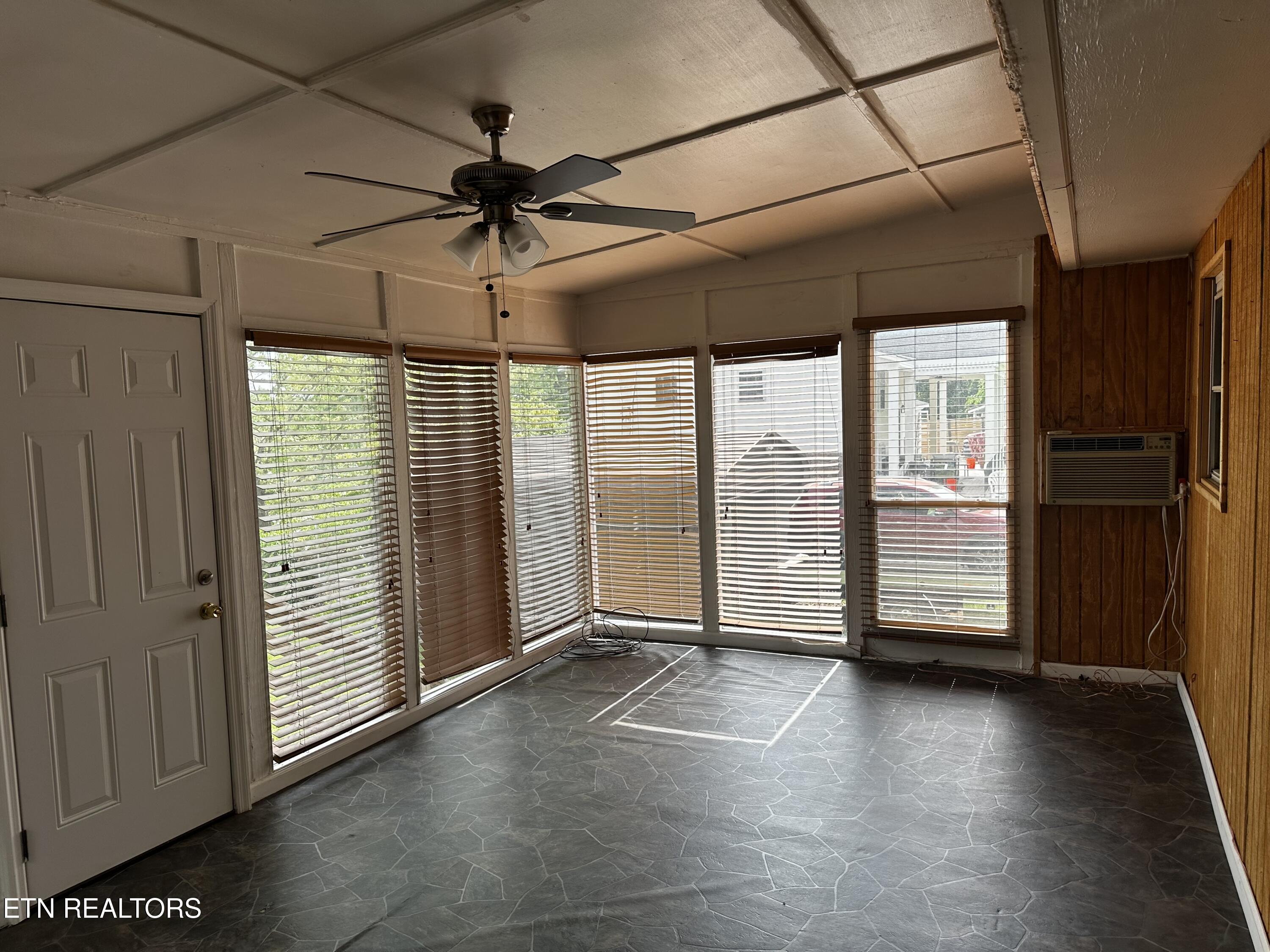 3206,3212 Wilderness Road Knoxville TN 37917