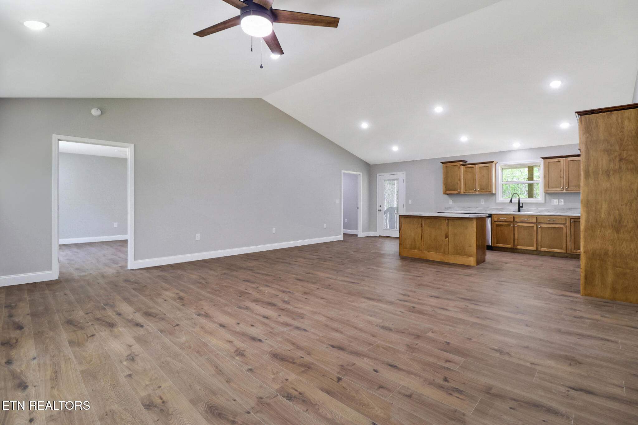 133 Jay Loop Jamestown TN 38556