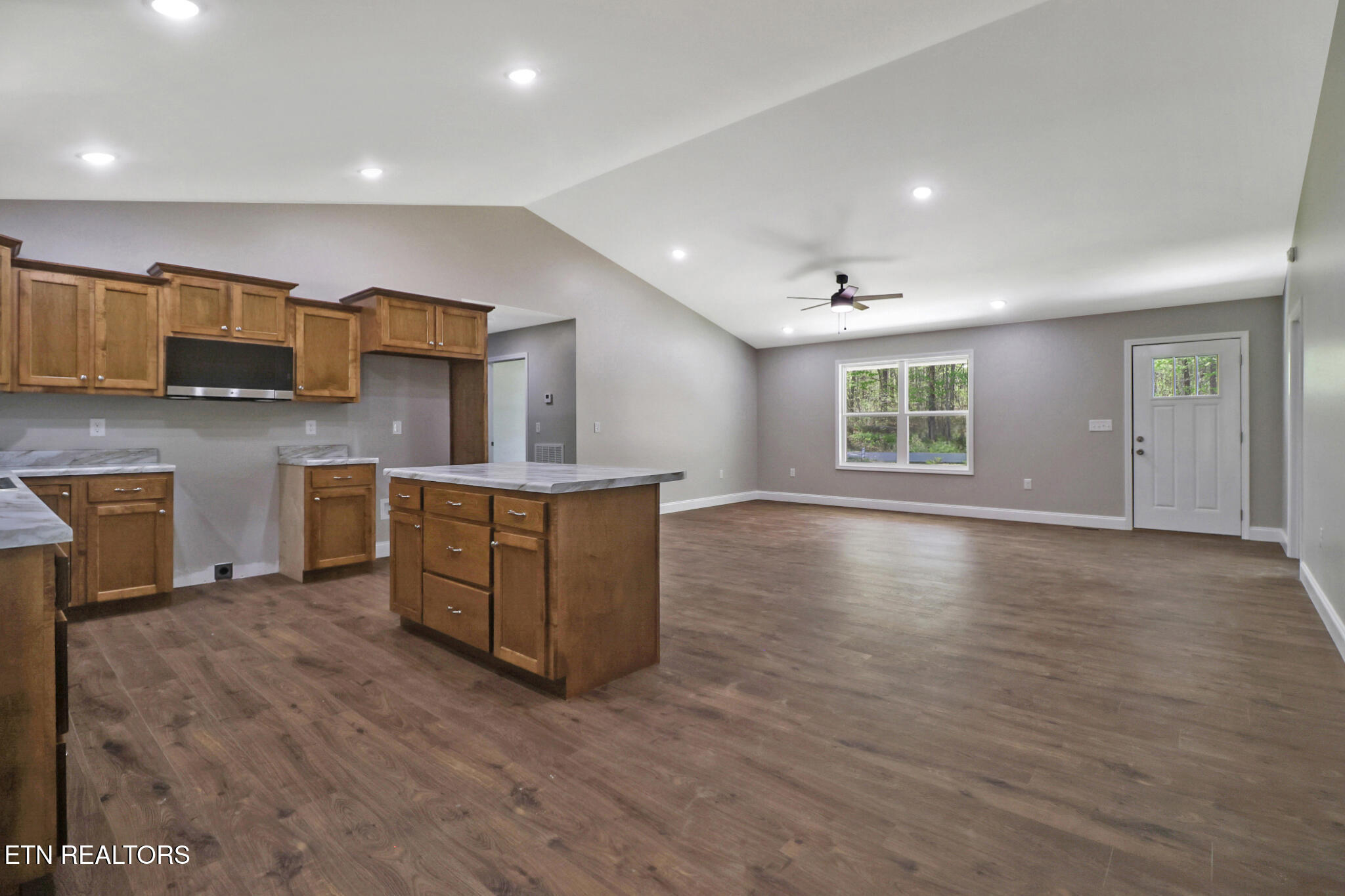 133 Jay Loop Jamestown TN 38556