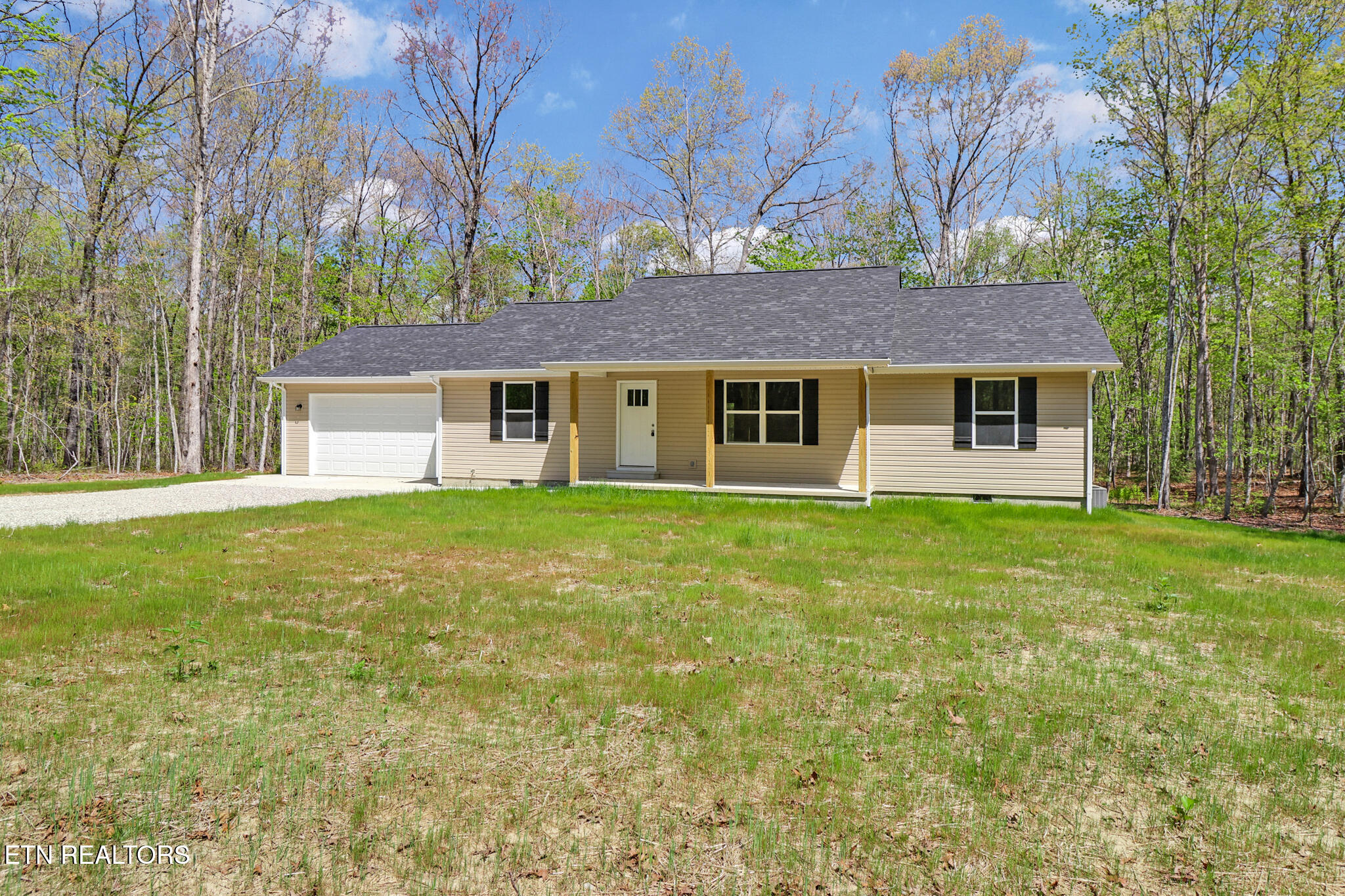 133 Jay Loop Jamestown TN 38556