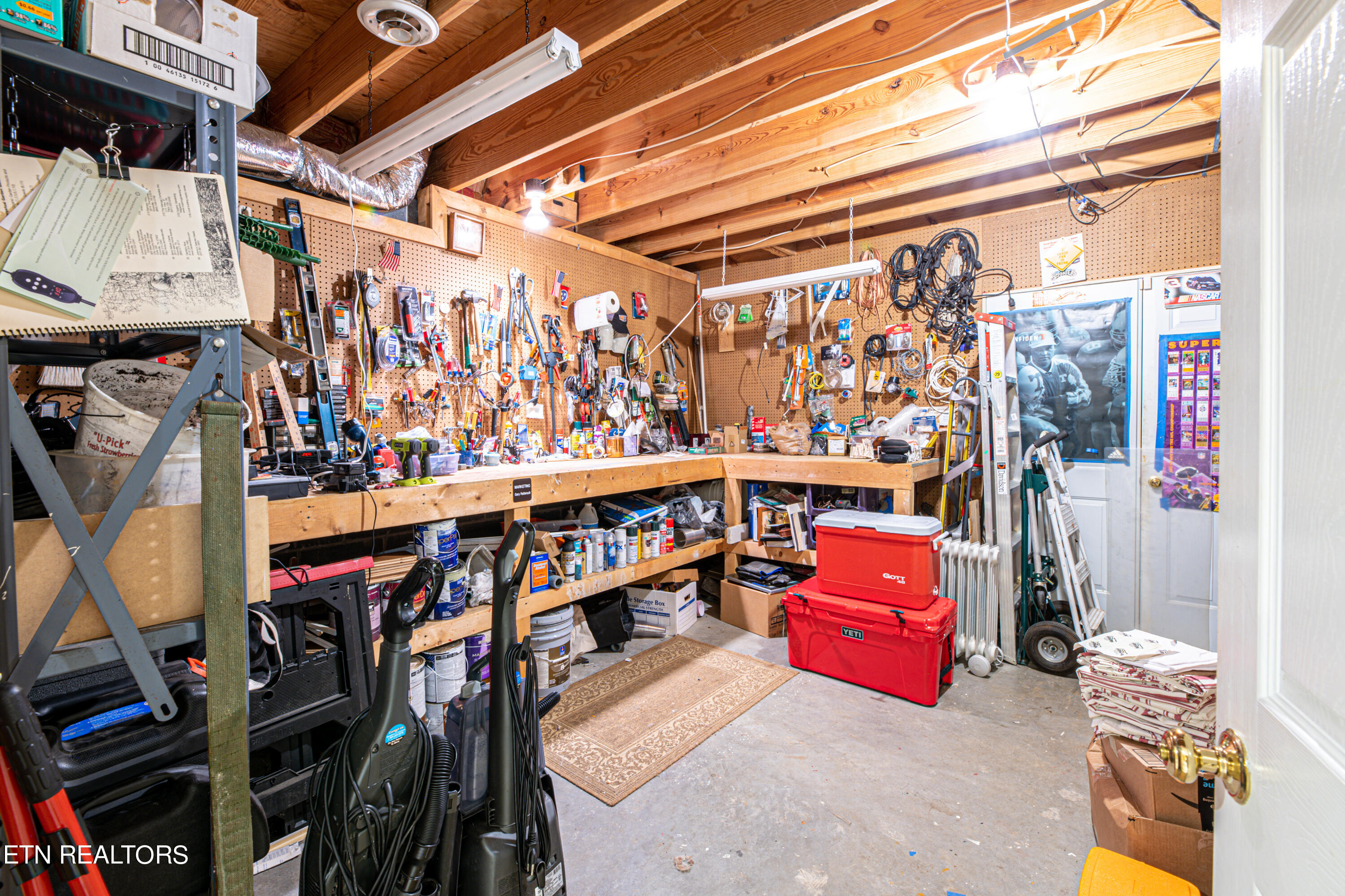 1433 Amblewinds Lane Knoxville TN 37922