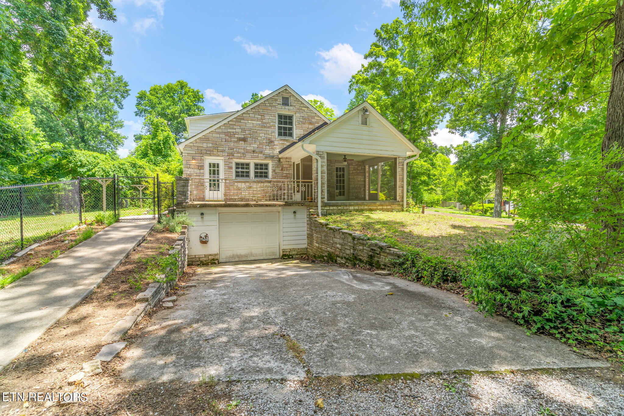 619 White Oak Drive Knoxville TN 37920