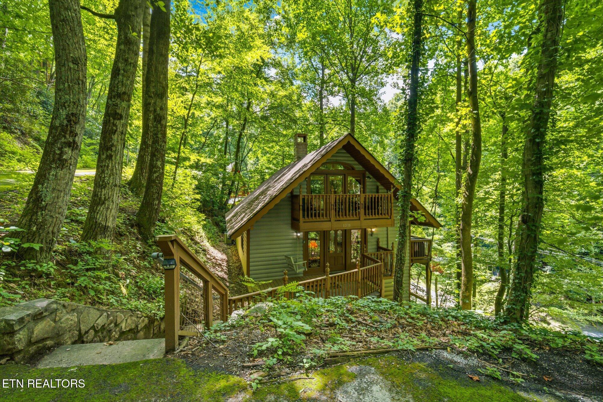 1211 N Baden Drive Gatlinburg TN 37738