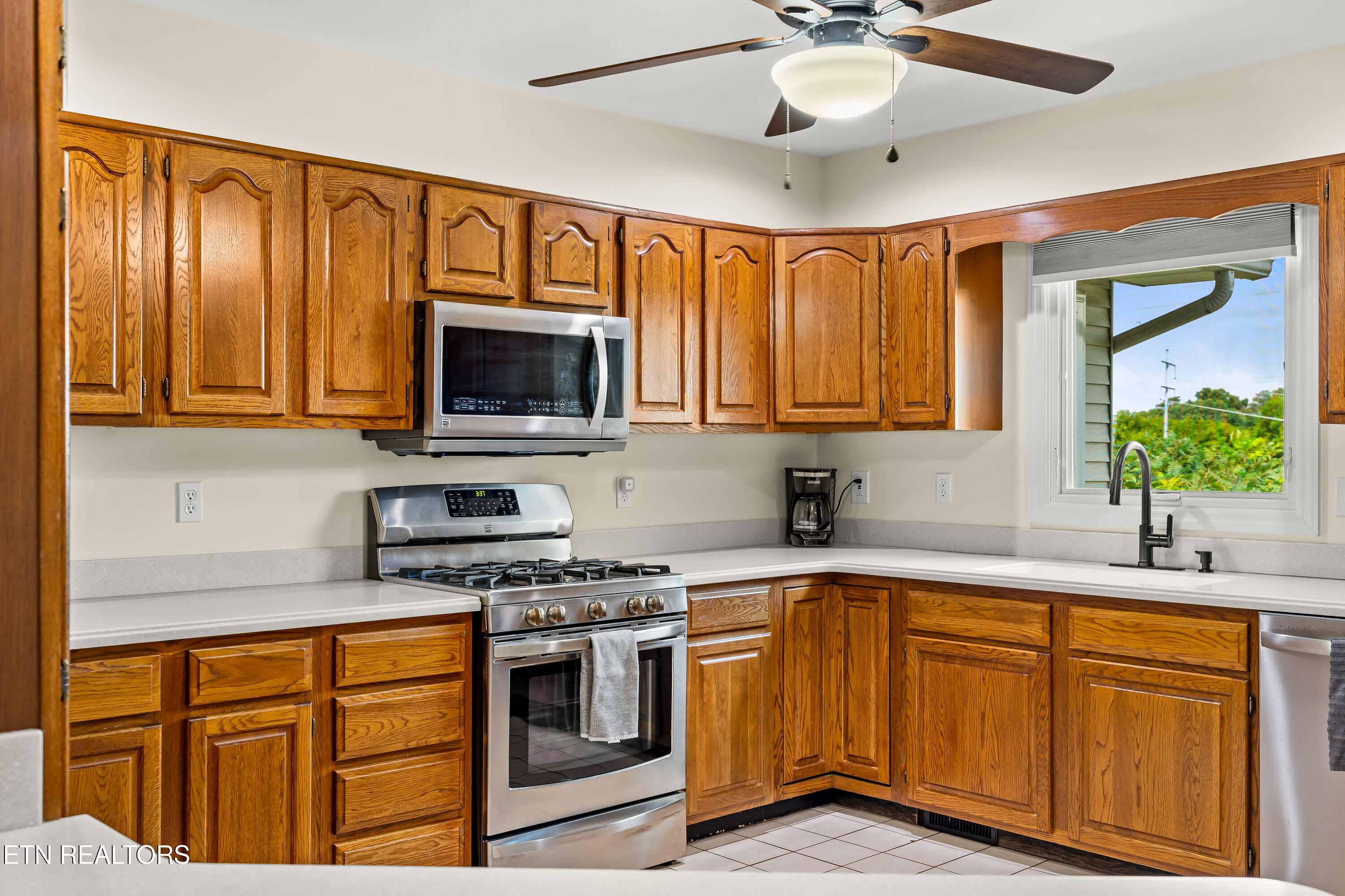 912 Saint Johns Drive Maryville TN 37801