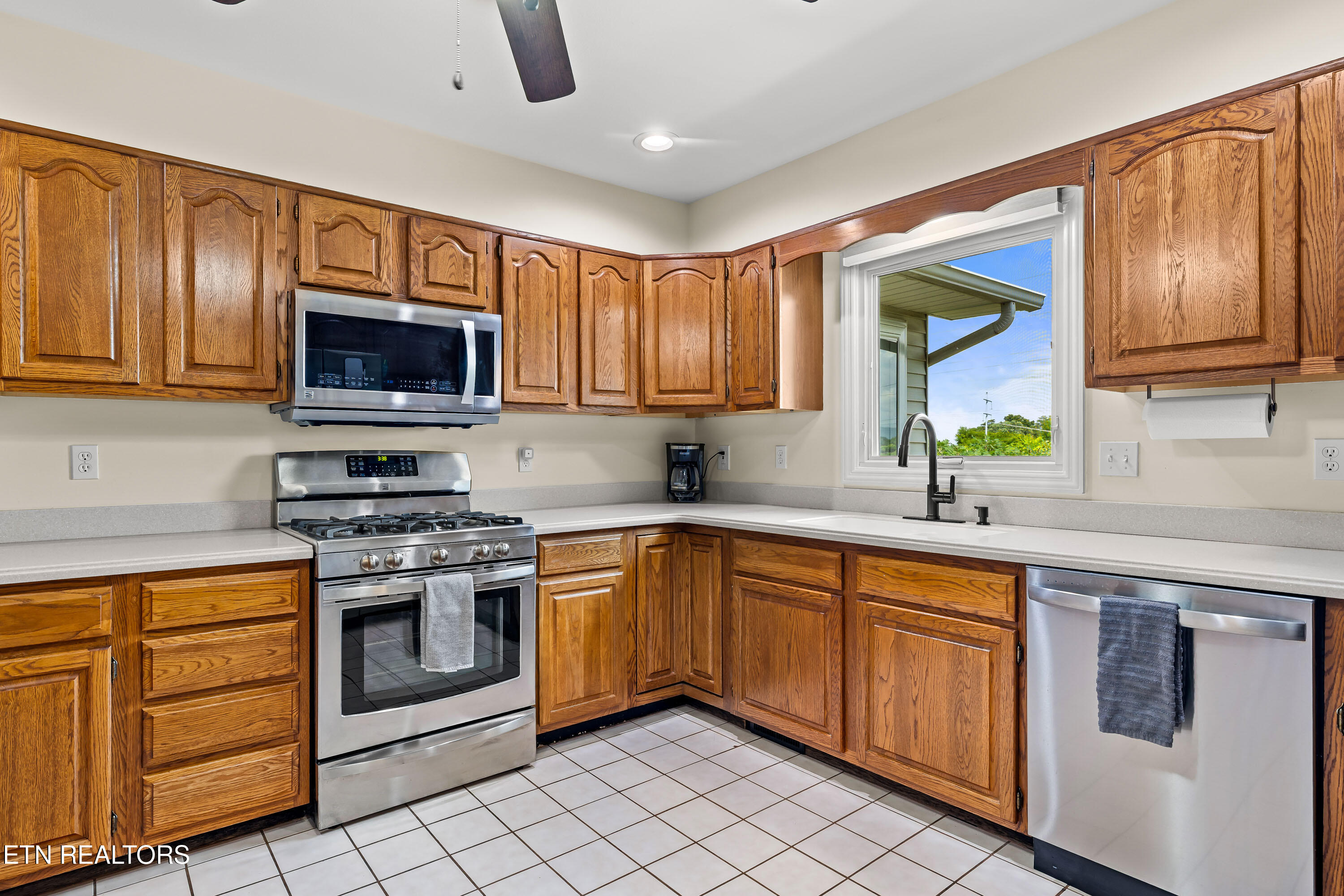 912 Saint Johns Drive Maryville TN 37801