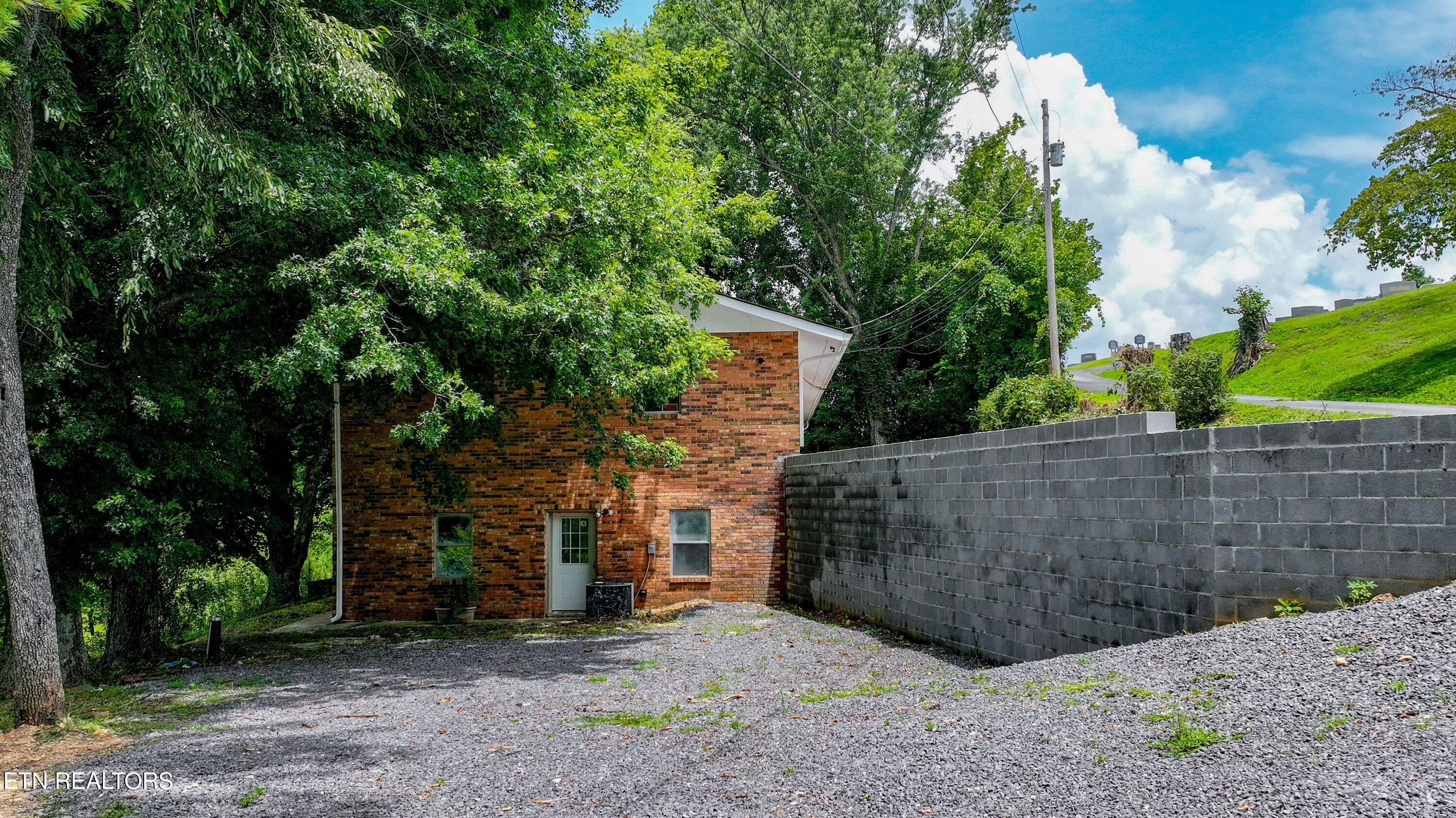 3315 Mattox Cemetery Road Sevierville TN 37862