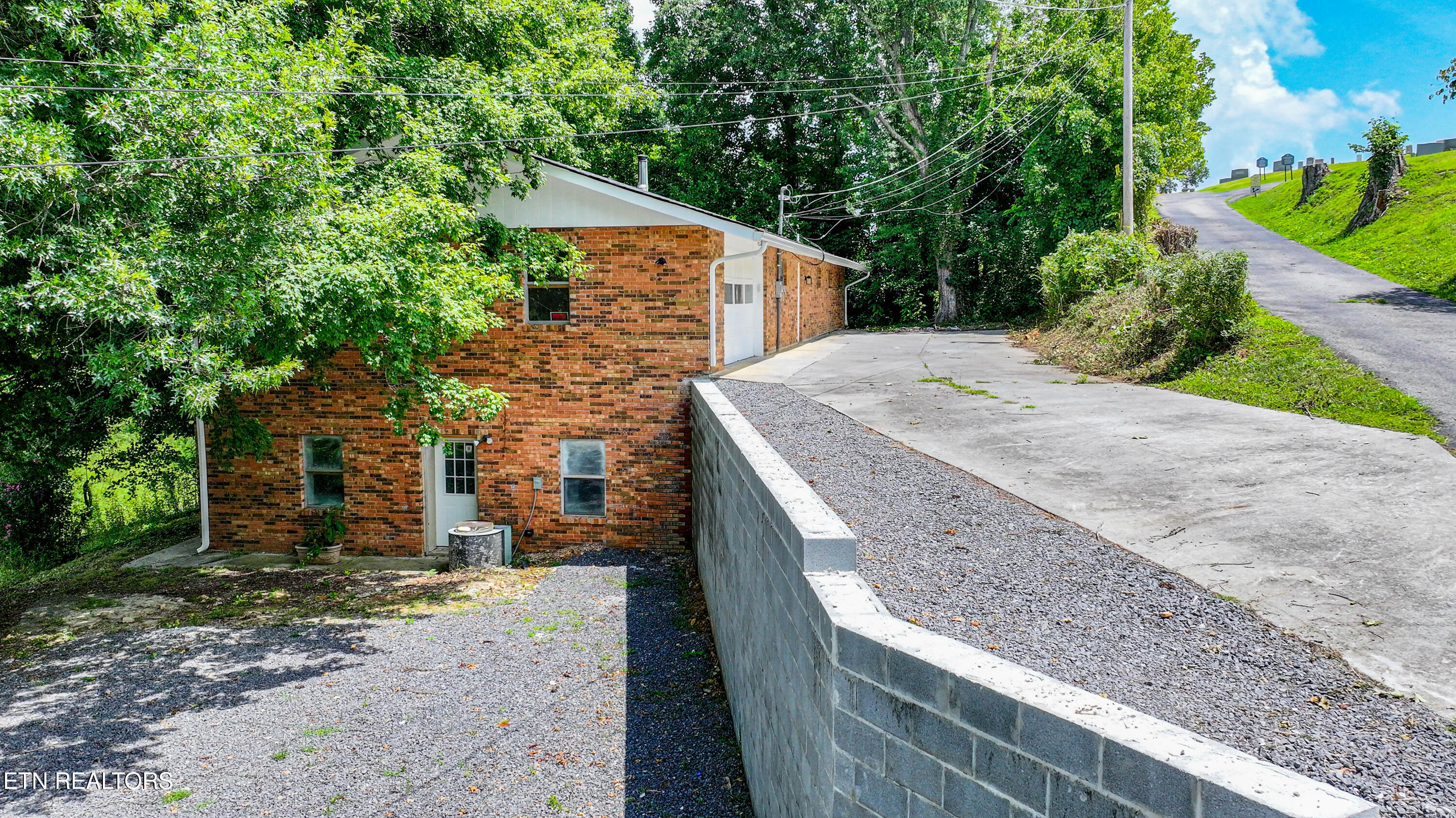 3315 Mattox Cemetery Road Sevierville TN 37862