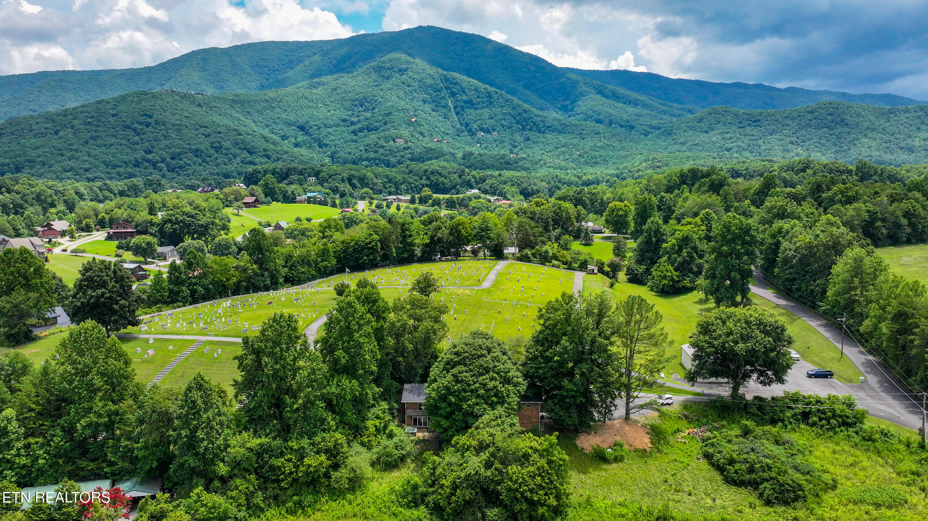 3315 Mattox Cemetery Road Sevierville TN 37862