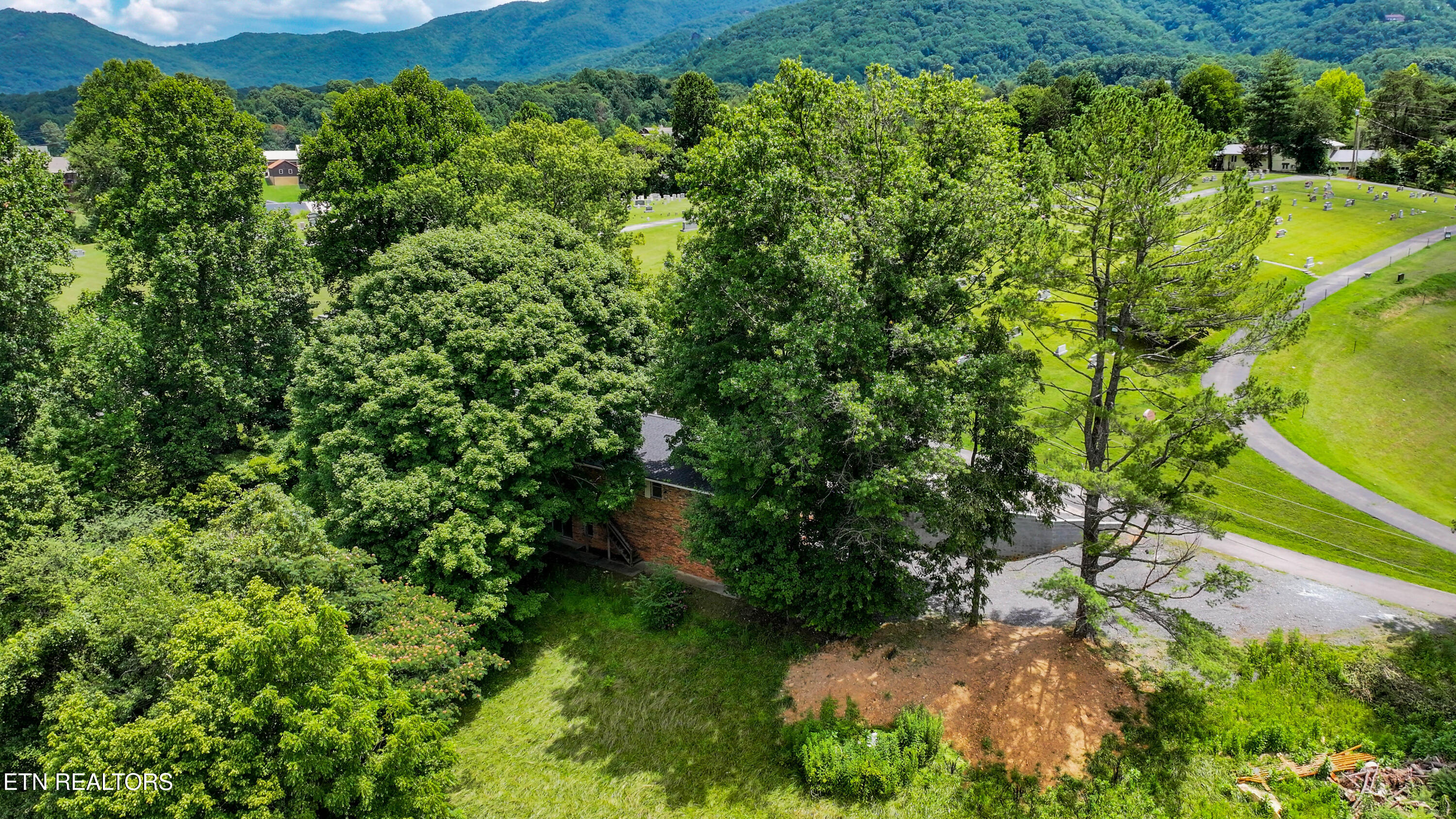 3315 Mattox Cemetery Road Sevierville TN 37862