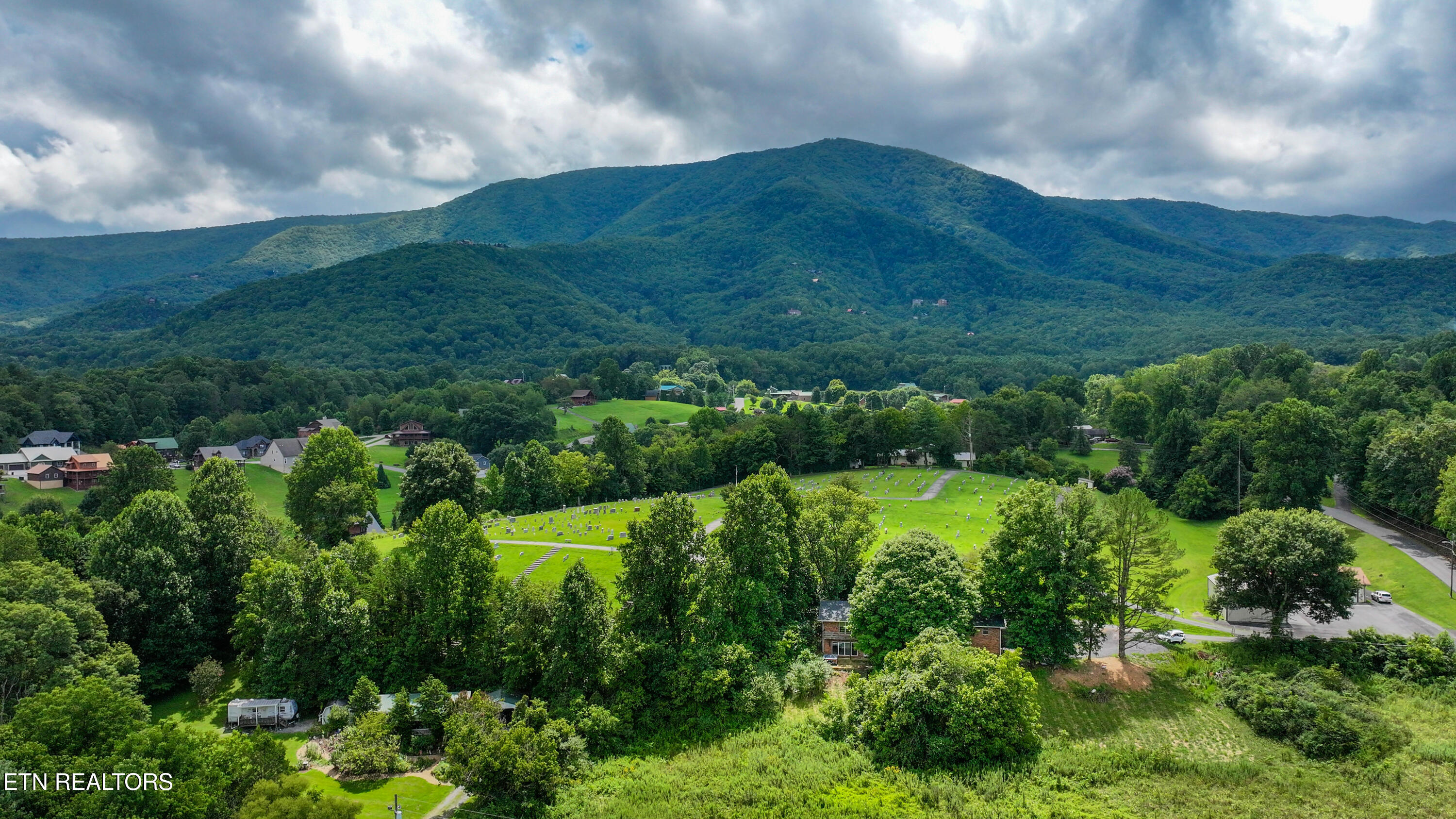 3315 Mattox Cemetery Road Sevierville TN 37862