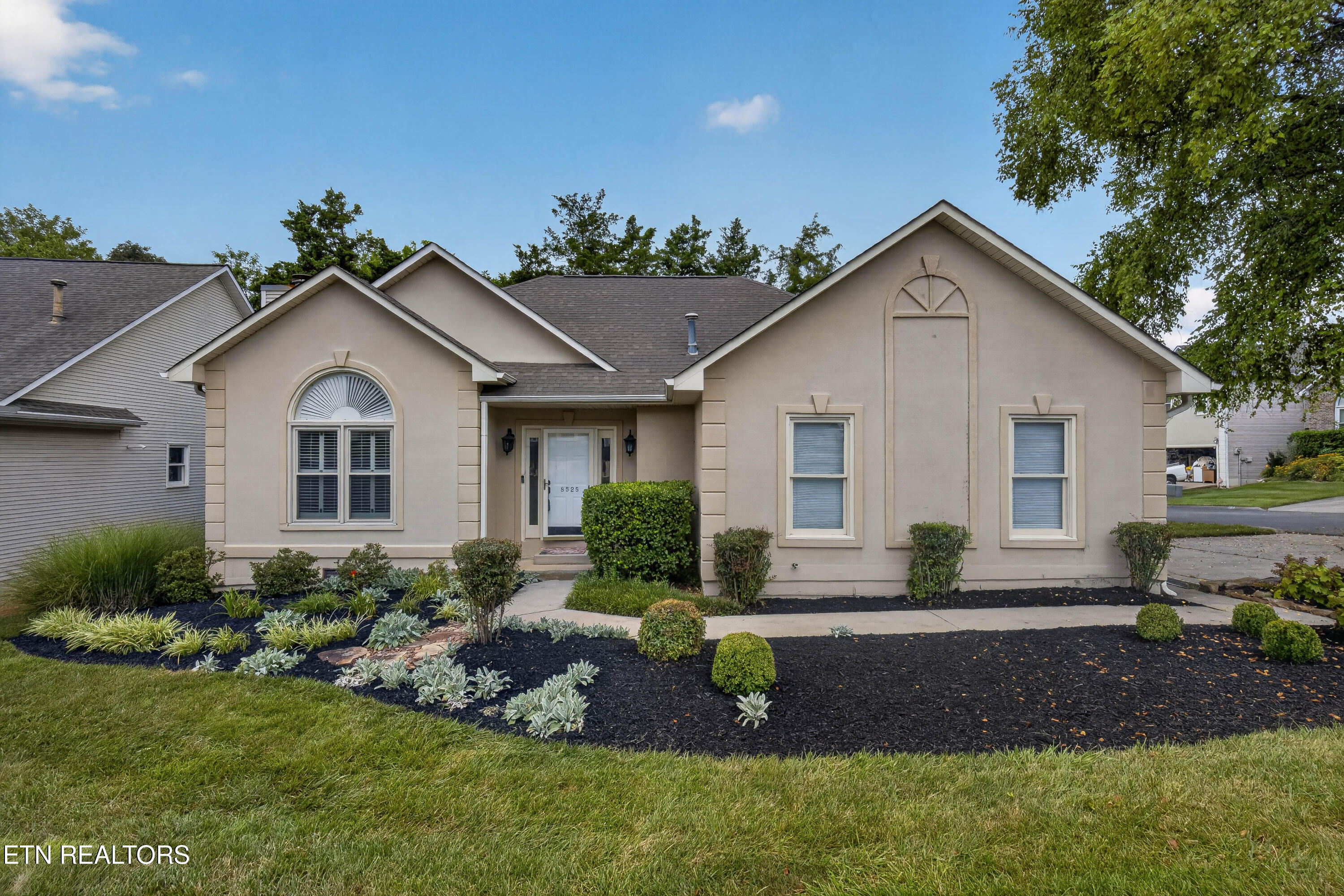 8525 E Cypress Lake Drive Knoxville TN 37923