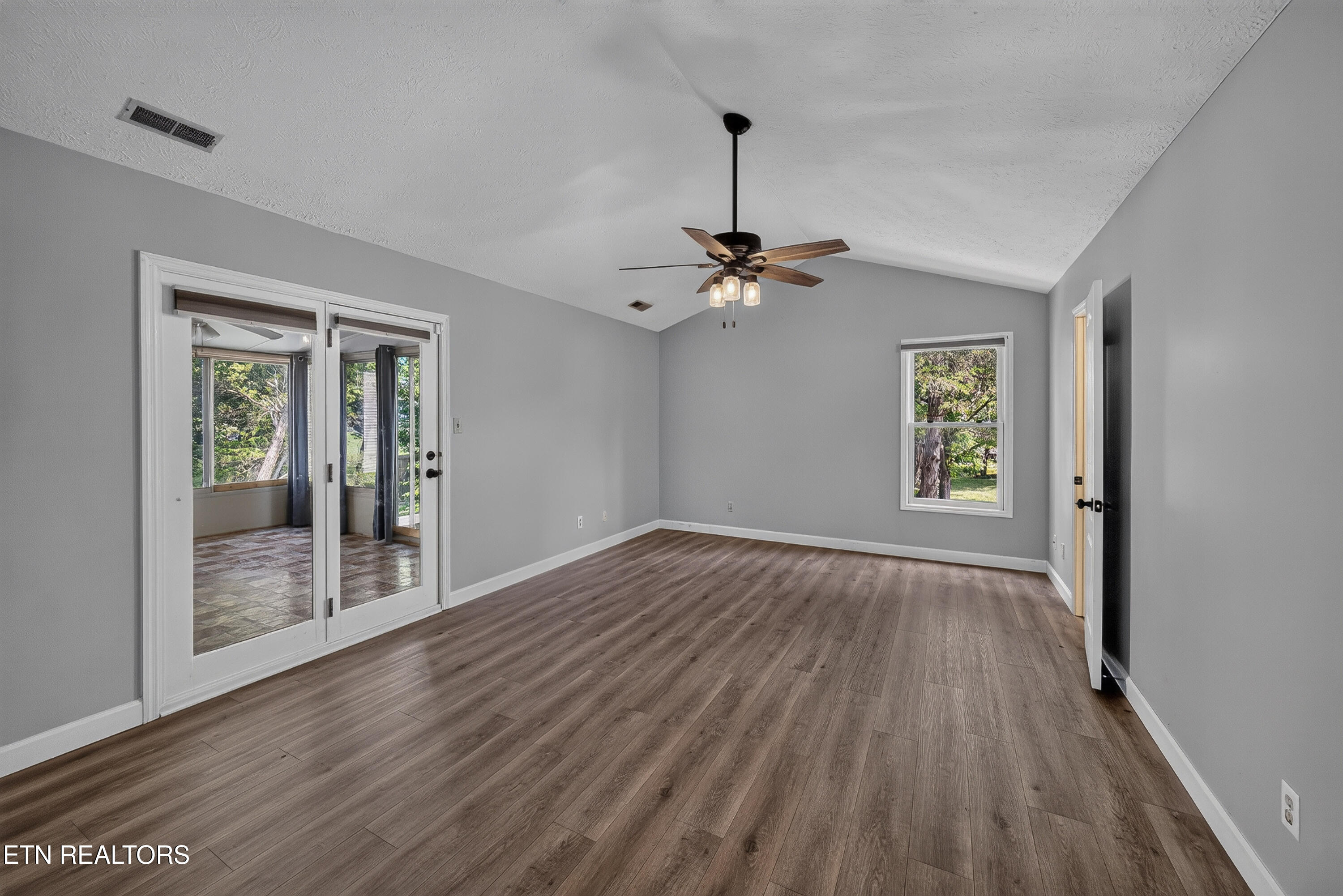 8525 E Cypress Lake Drive Knoxville TN 37923