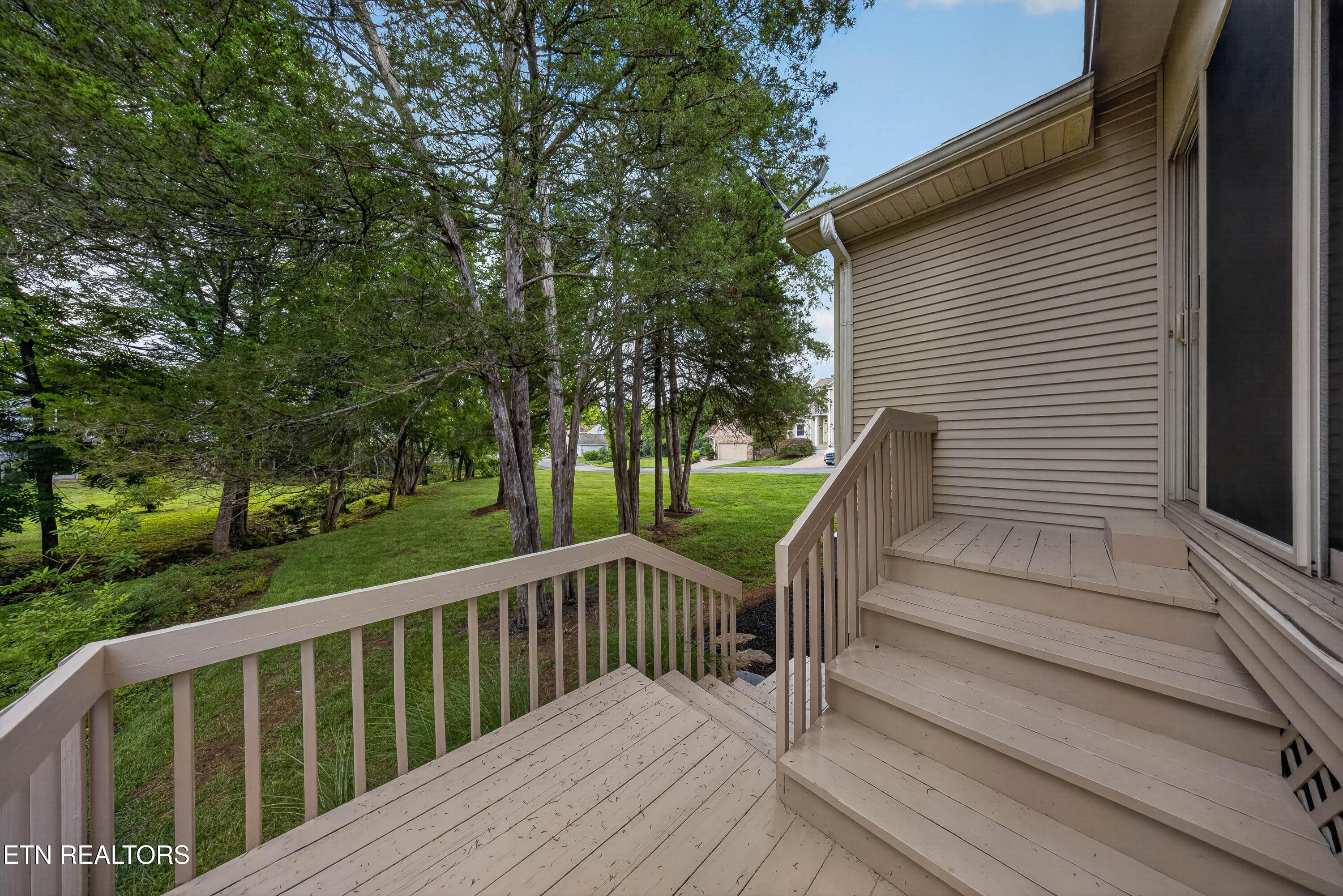 8525 E Cypress Lake Drive Knoxville TN 37923