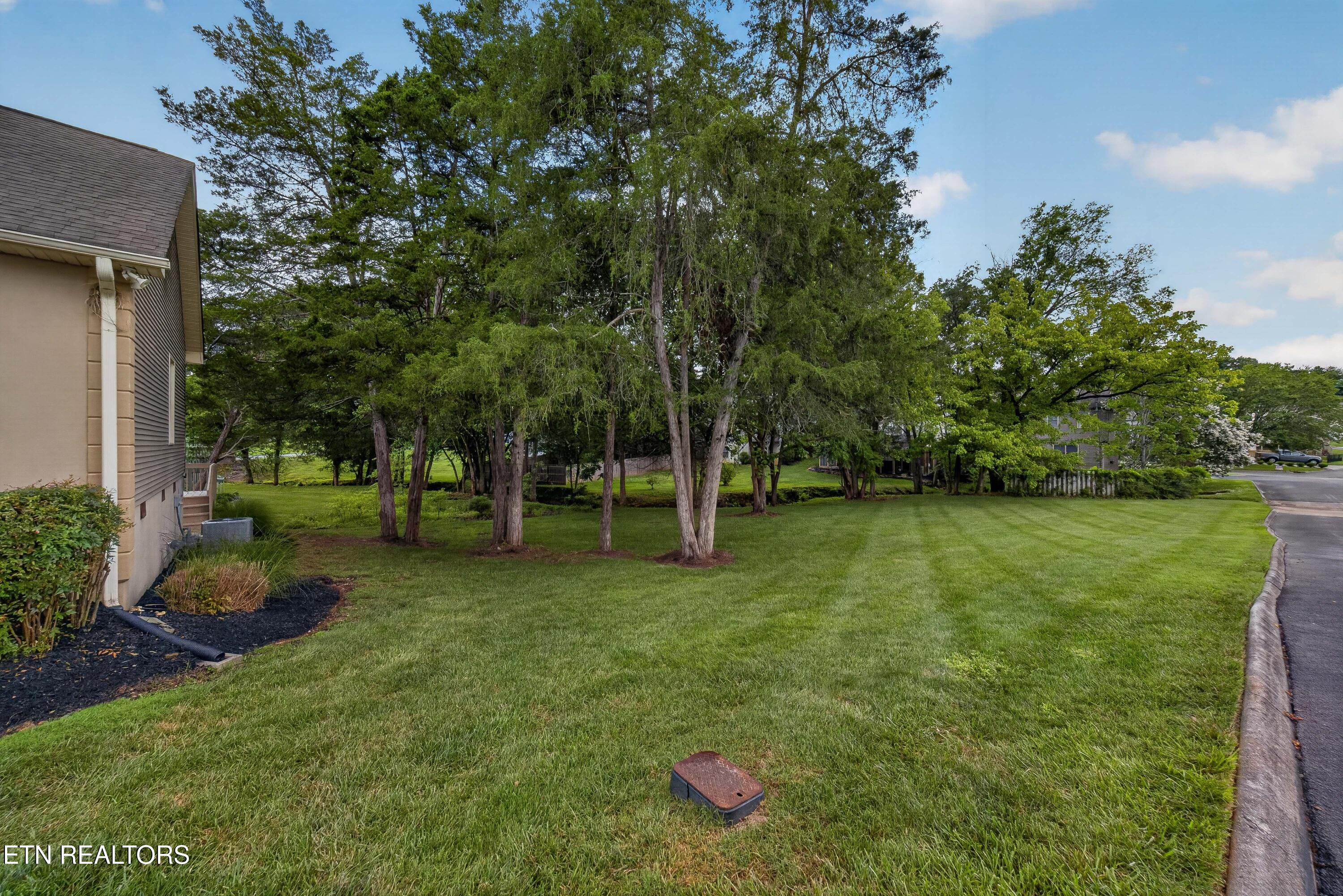 8525 E Cypress Lake Drive Knoxville TN 37923