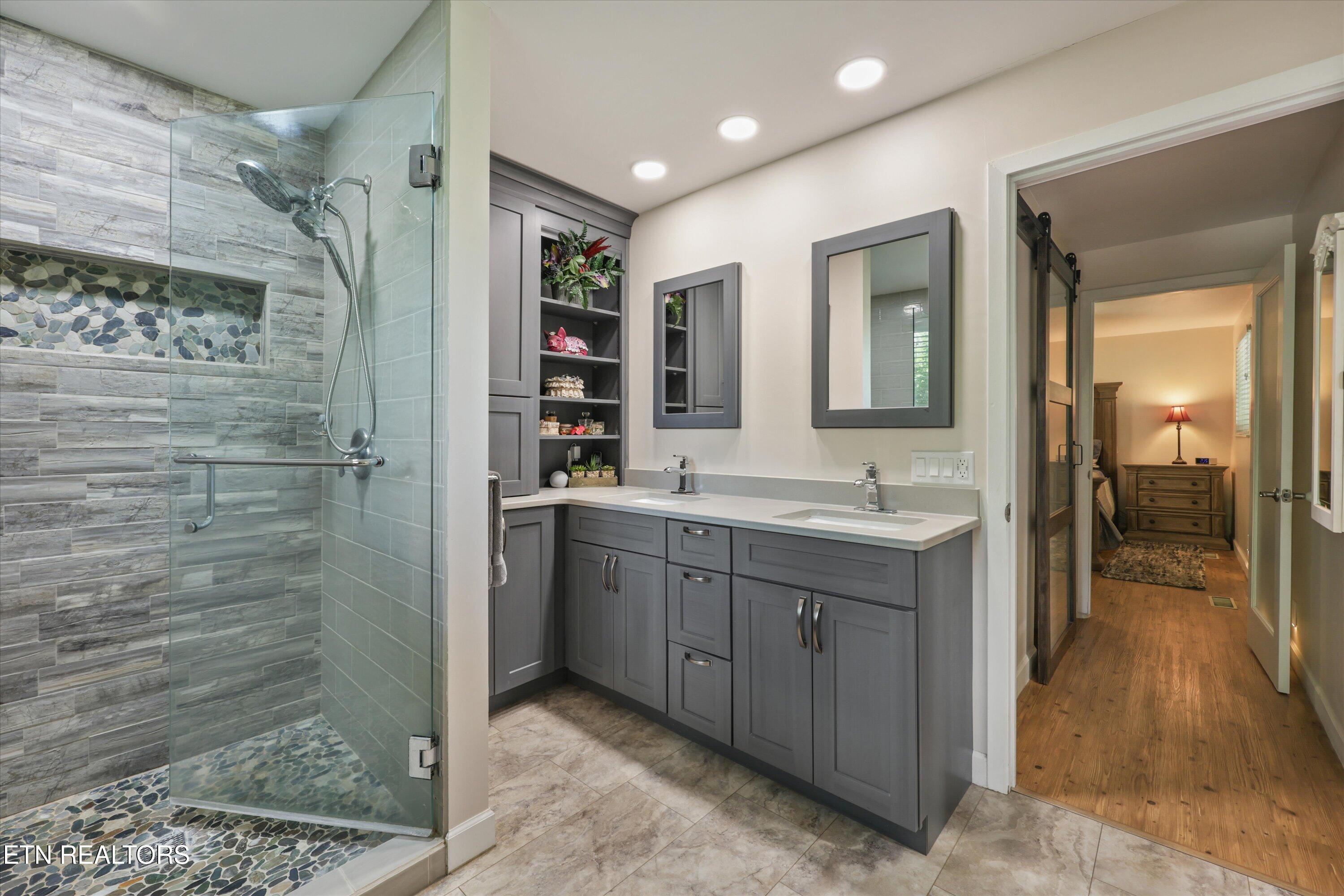 131 Shore Loop Andersonville TN 37705