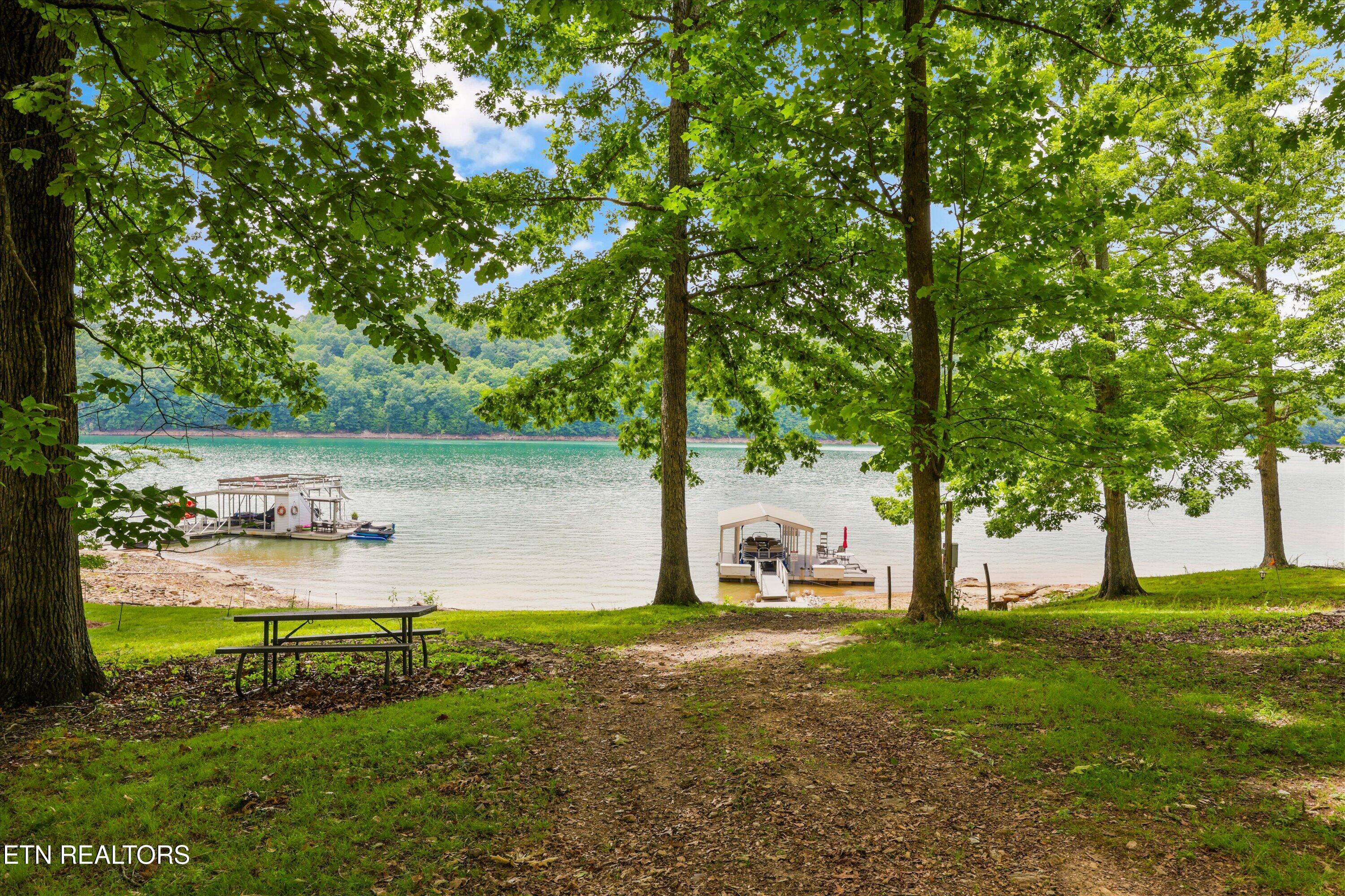 131 Shore Loop Andersonville TN 37705