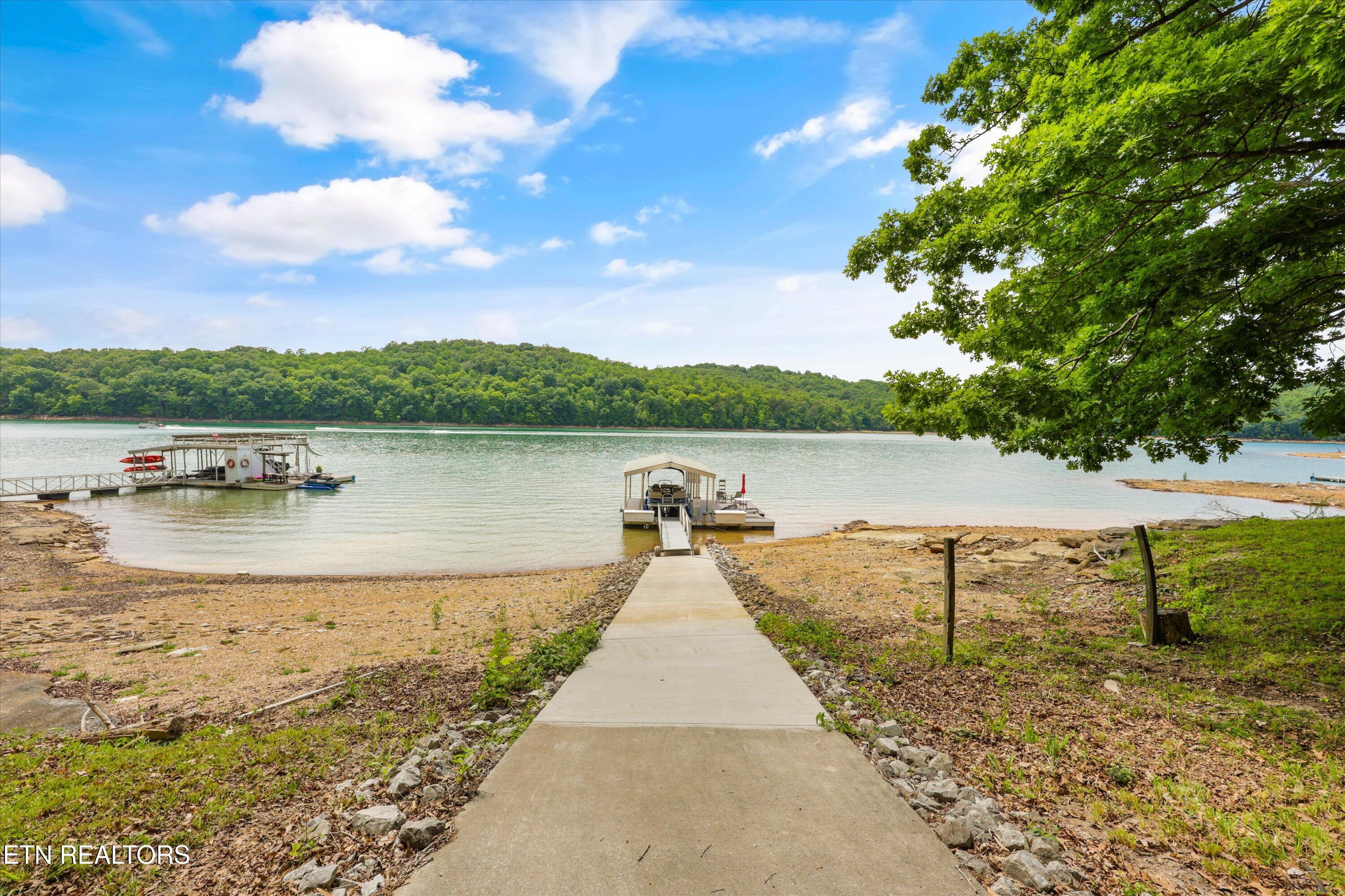 131 Shore Loop Andersonville TN 37705