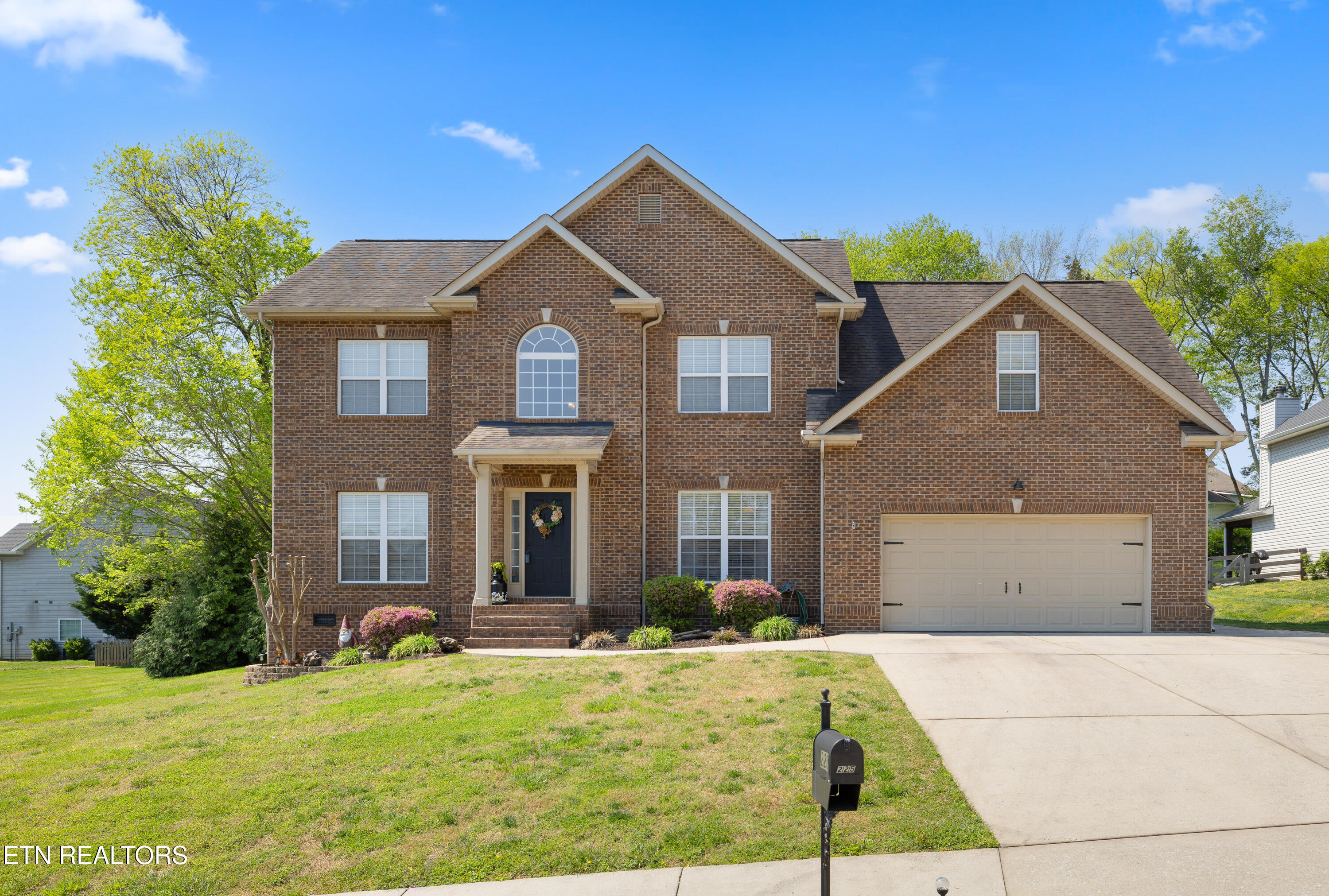 225 Caulderwood Lane Lenoir City TN 37771