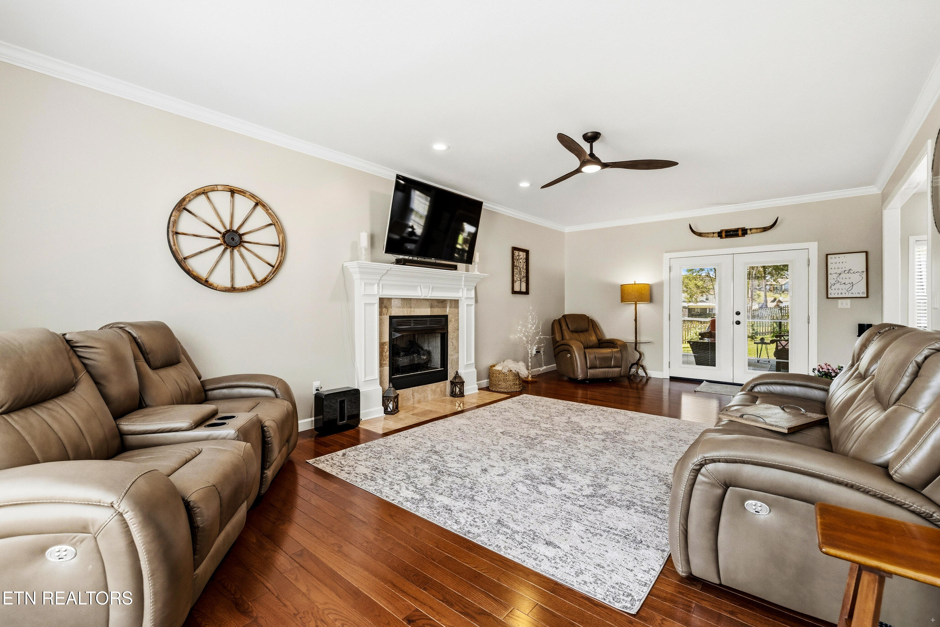 225 Caulderwood Lane Lenoir City TN 37771