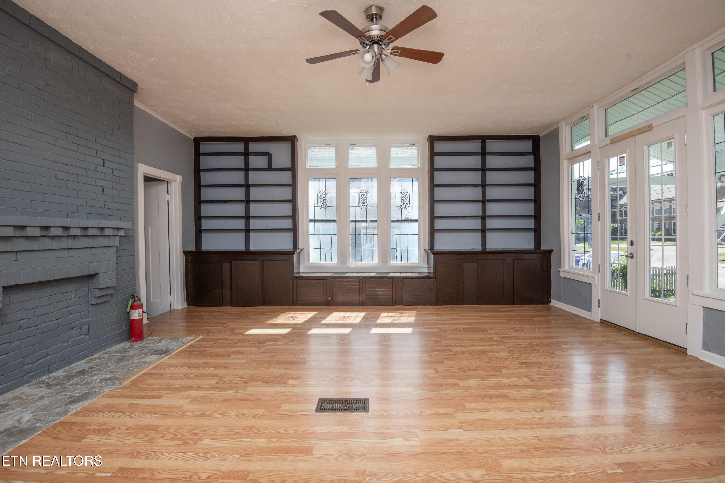 117 E Glenwood Avenue Knoxville TN 37917