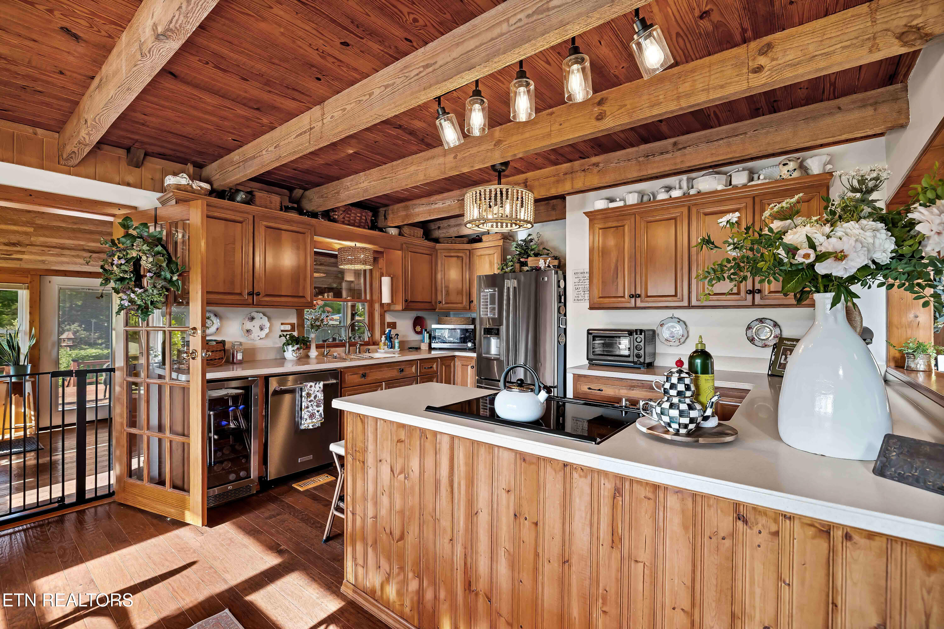 918 Country Lane Walland TN 37886