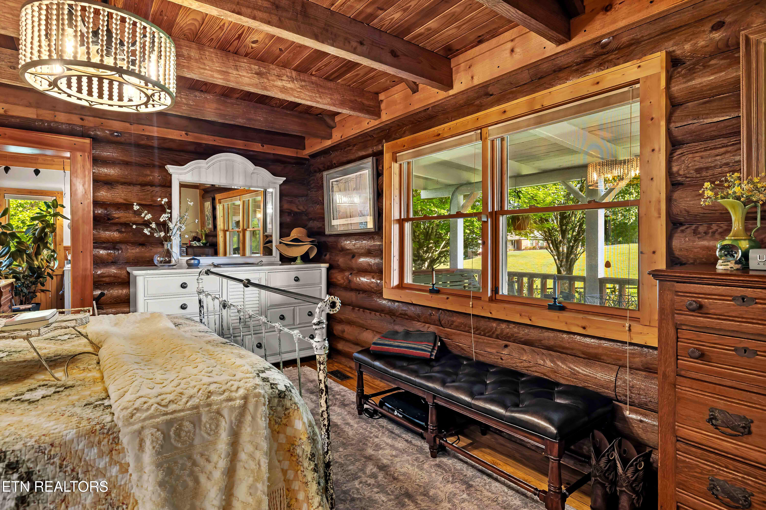 918 Country Lane Walland TN 37886