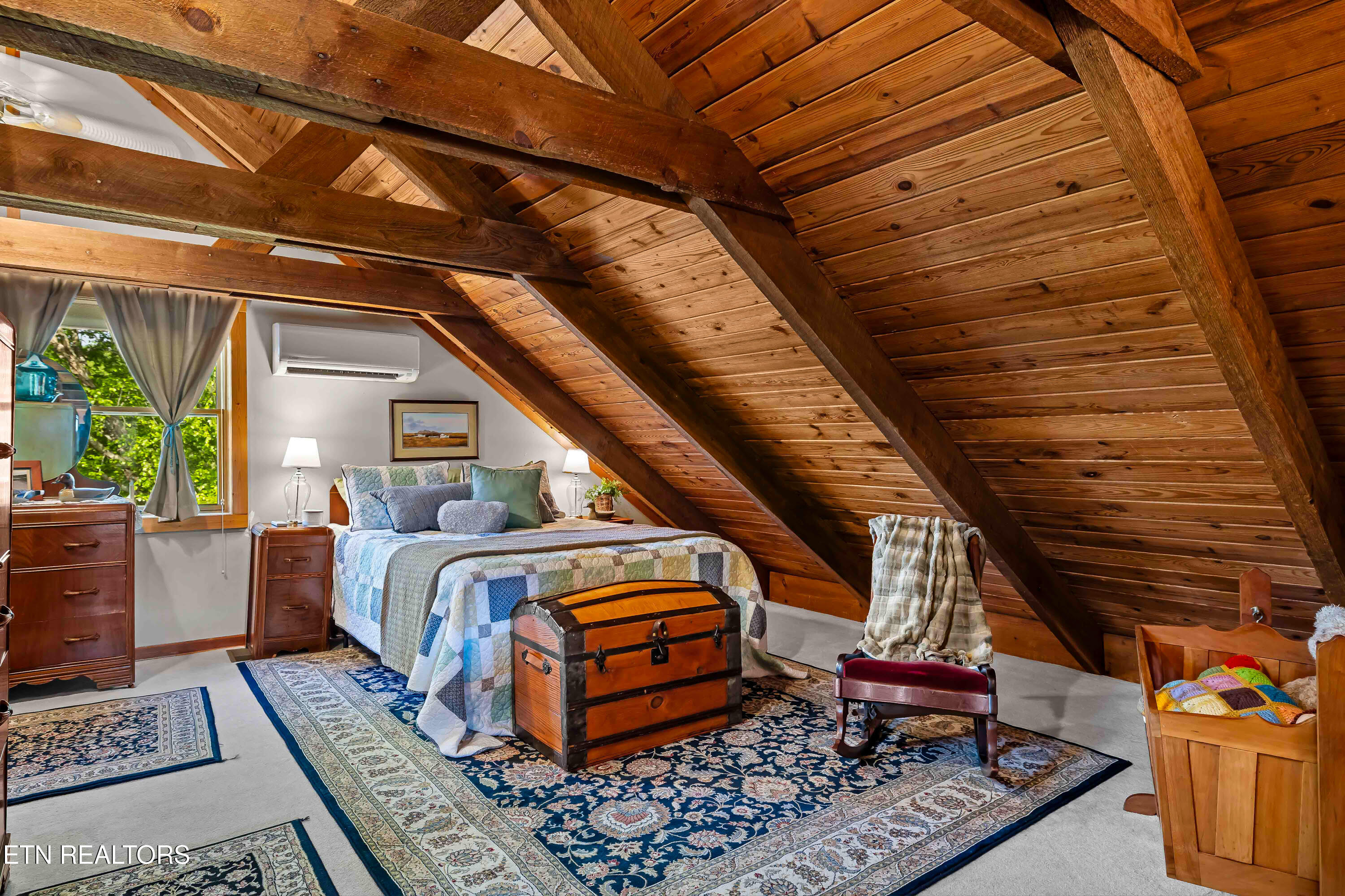 918 Country Lane Walland TN 37886