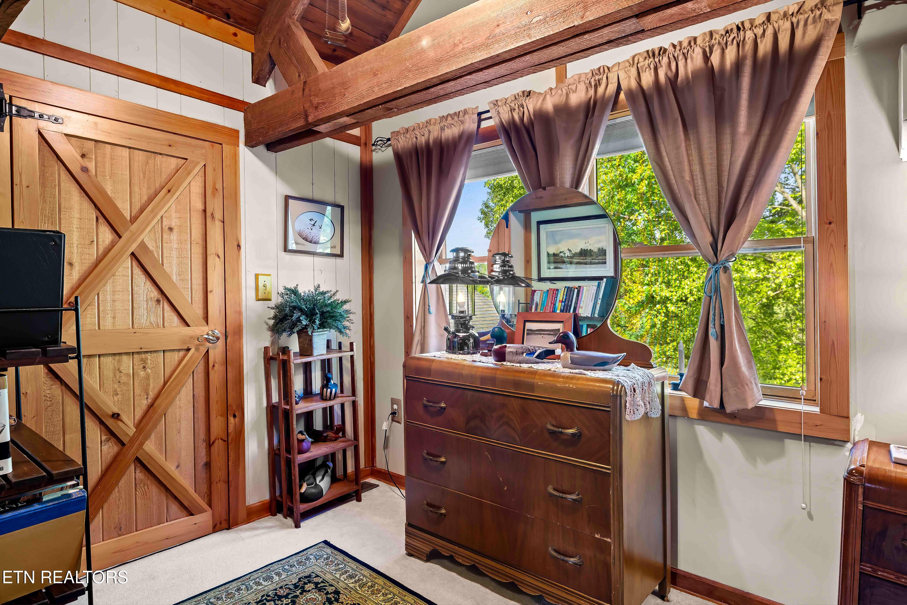 918 Country Lane Walland TN 37886