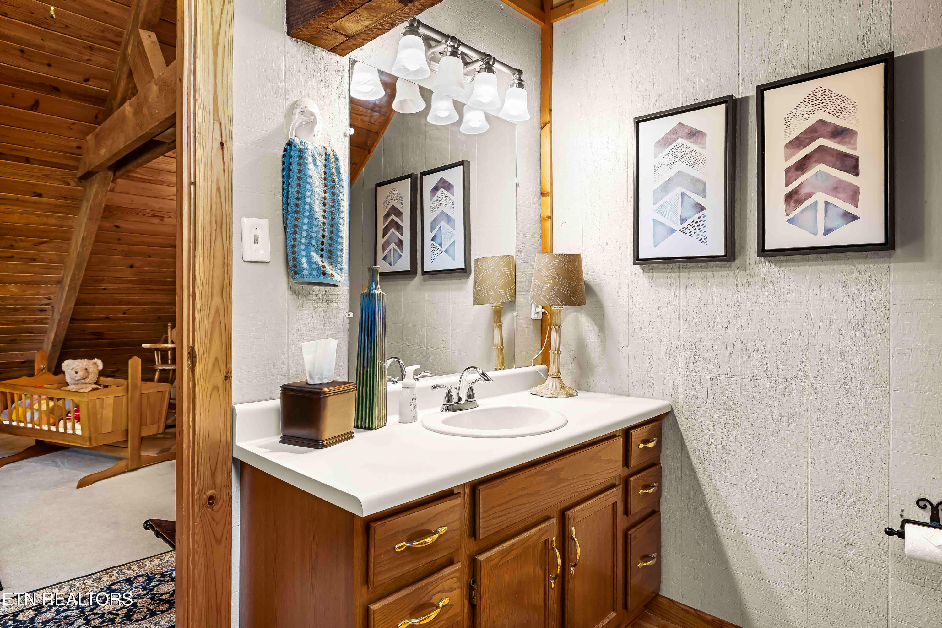 918 Country Lane Walland TN 37886