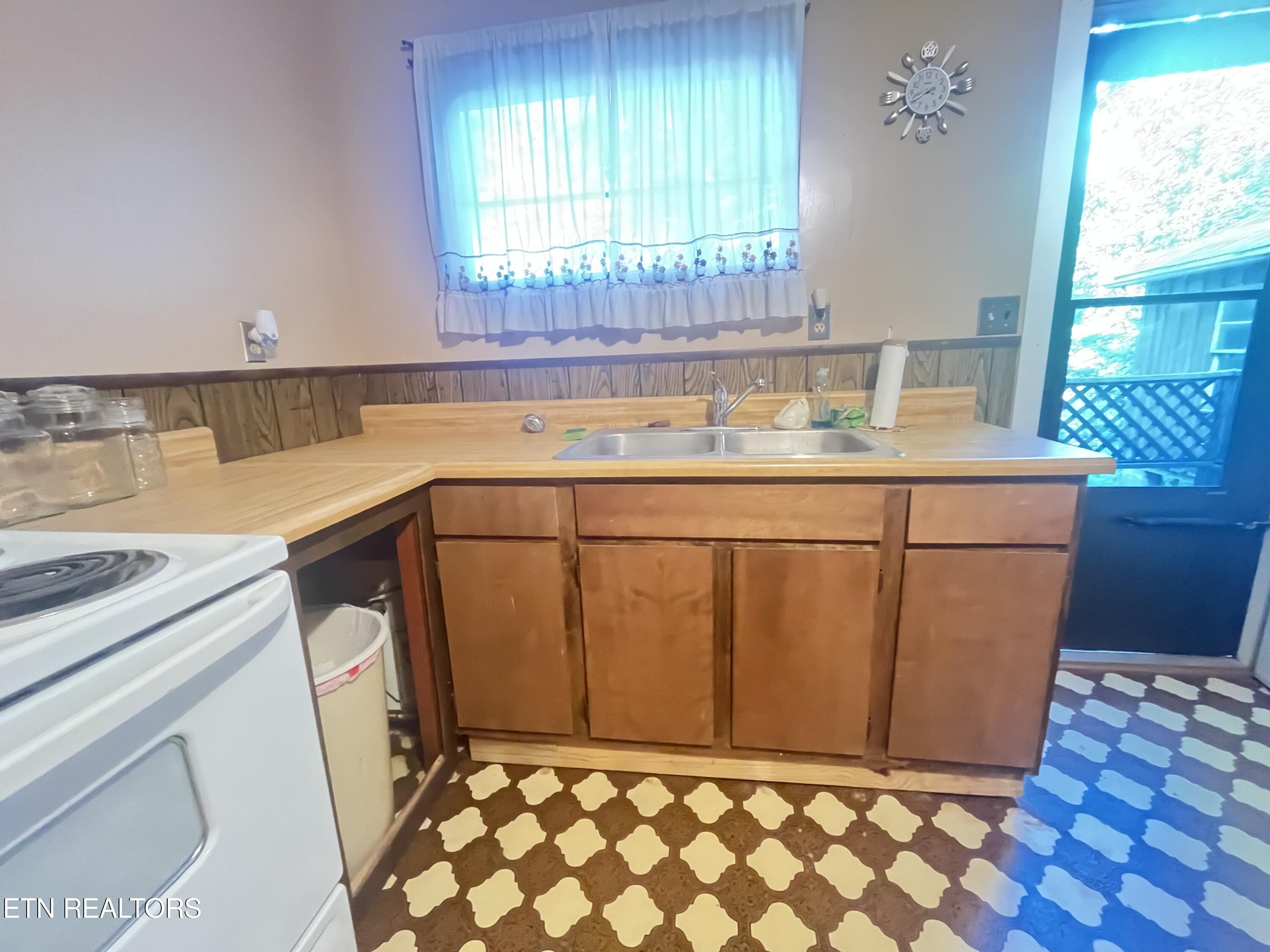 2245 Mount Pleasant Road Vonore TN 37885