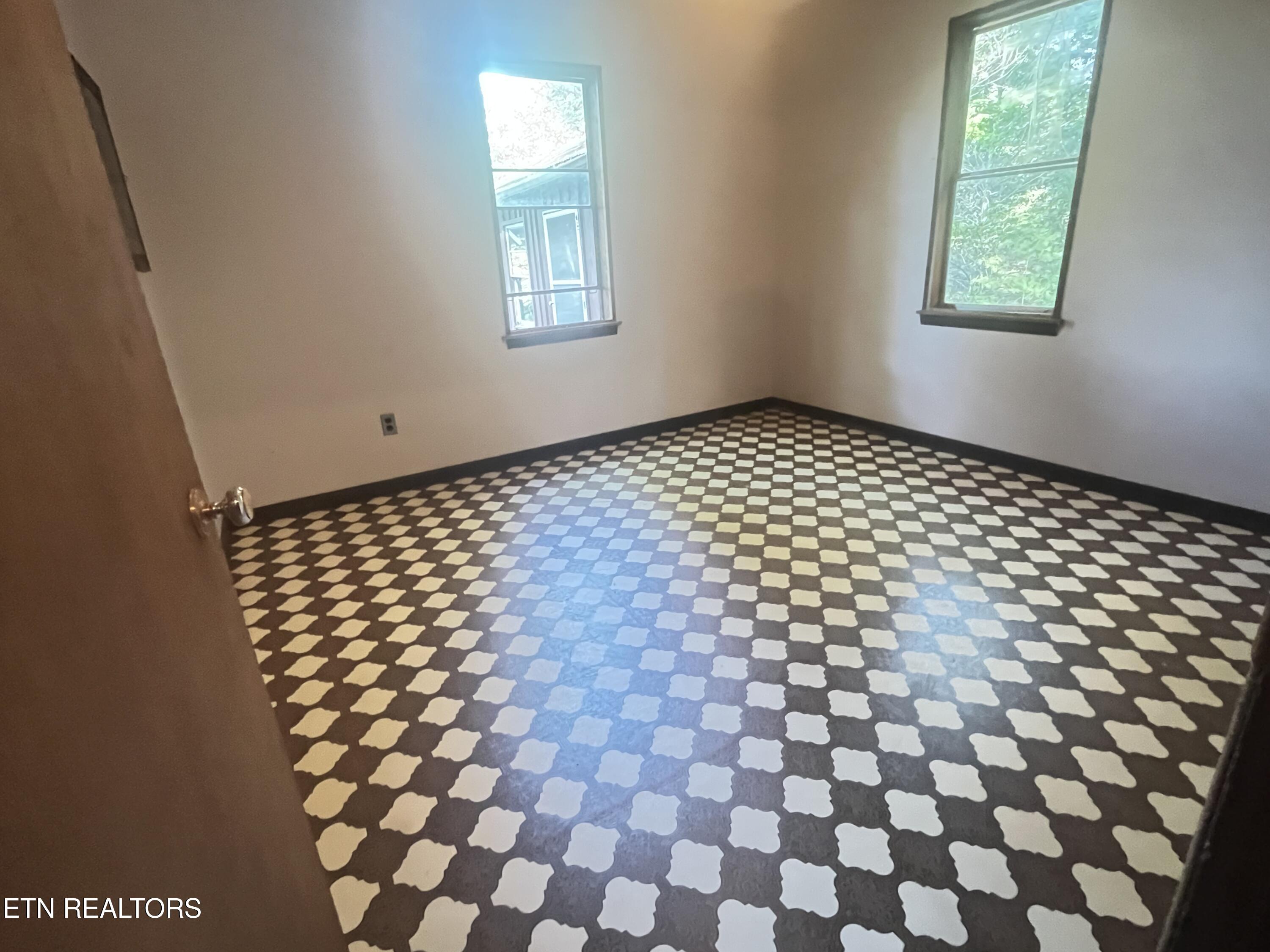 2245 Mount Pleasant Road Vonore TN 37885